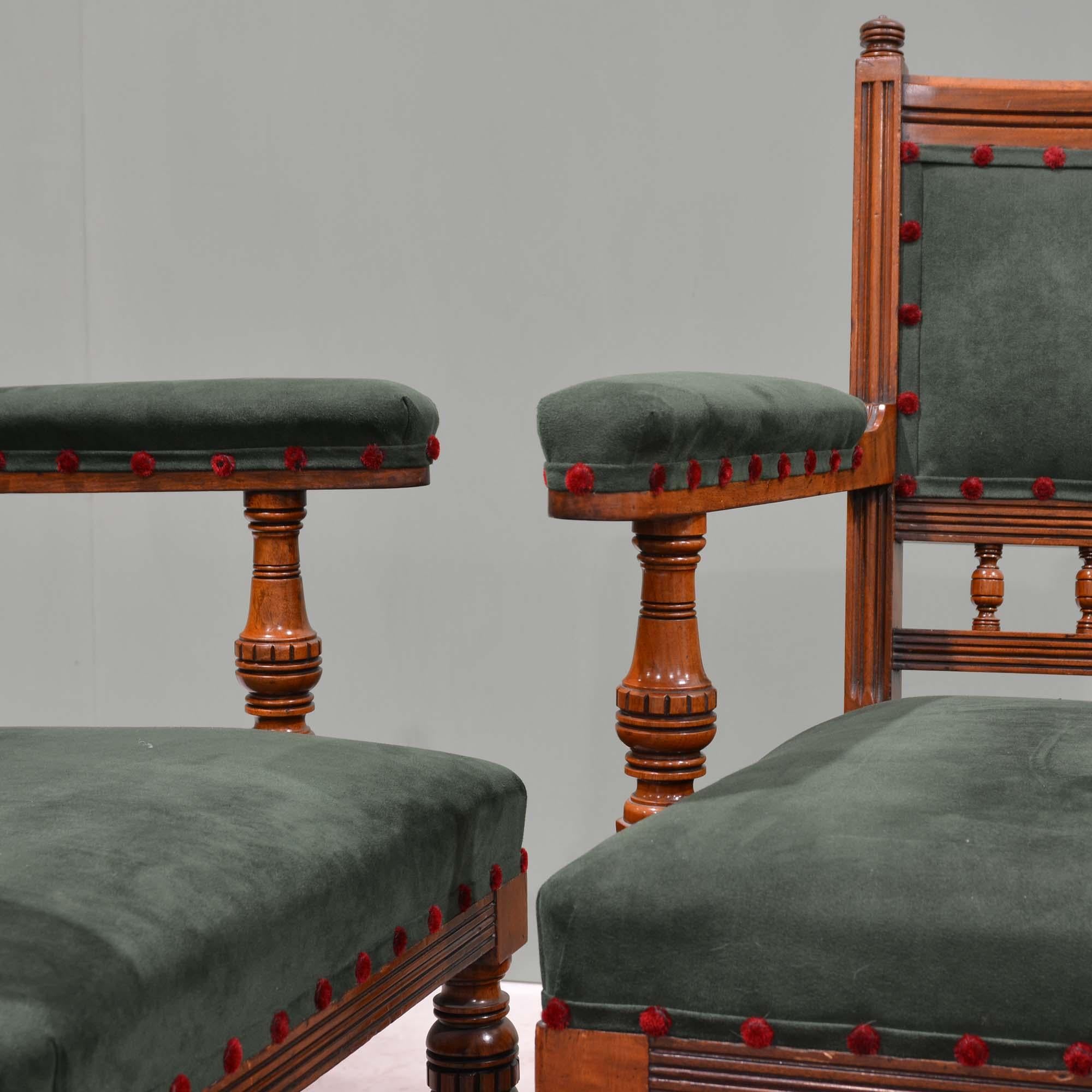 Walnut Antique Scottish 19th century walnut armchairs by J. & T. Scott, Edinburgh For Sale