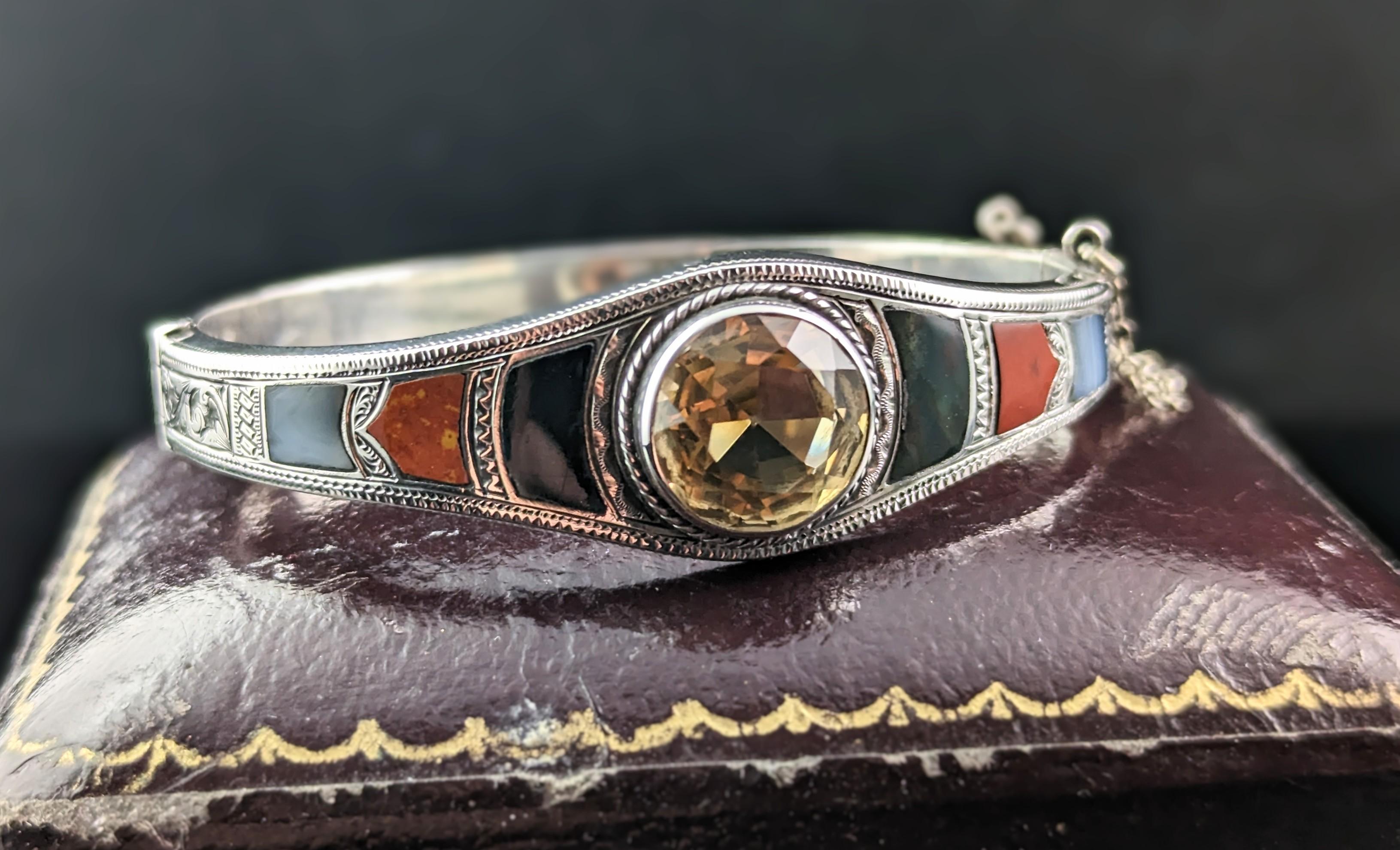 Antique Scottish Agate and Citrine Bangle, Sterling Silver In Good Condition In NEWARK, GB