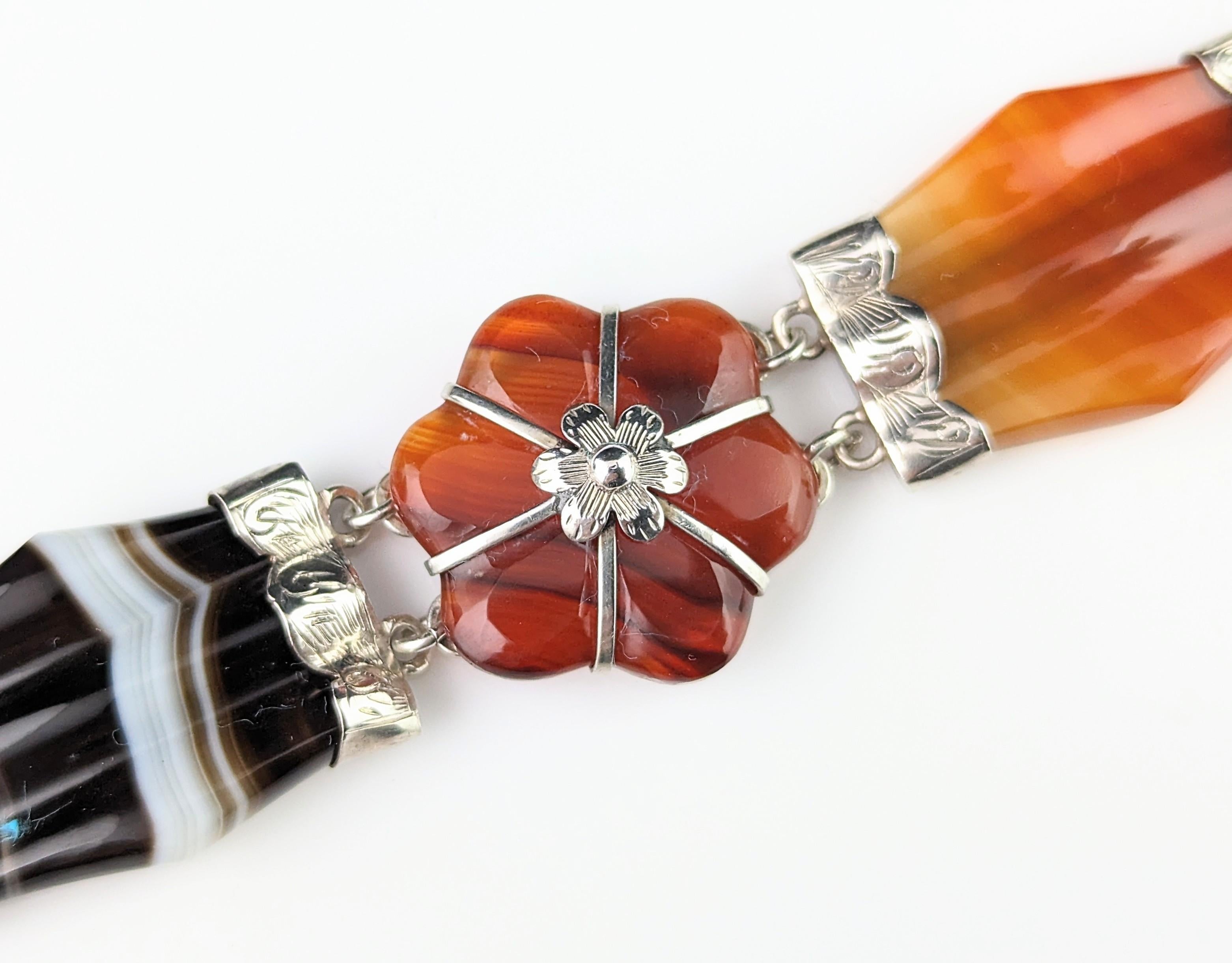 Women's or Men's Antique Scottish agate and Silver bracelet, Victorian, floral For Sale