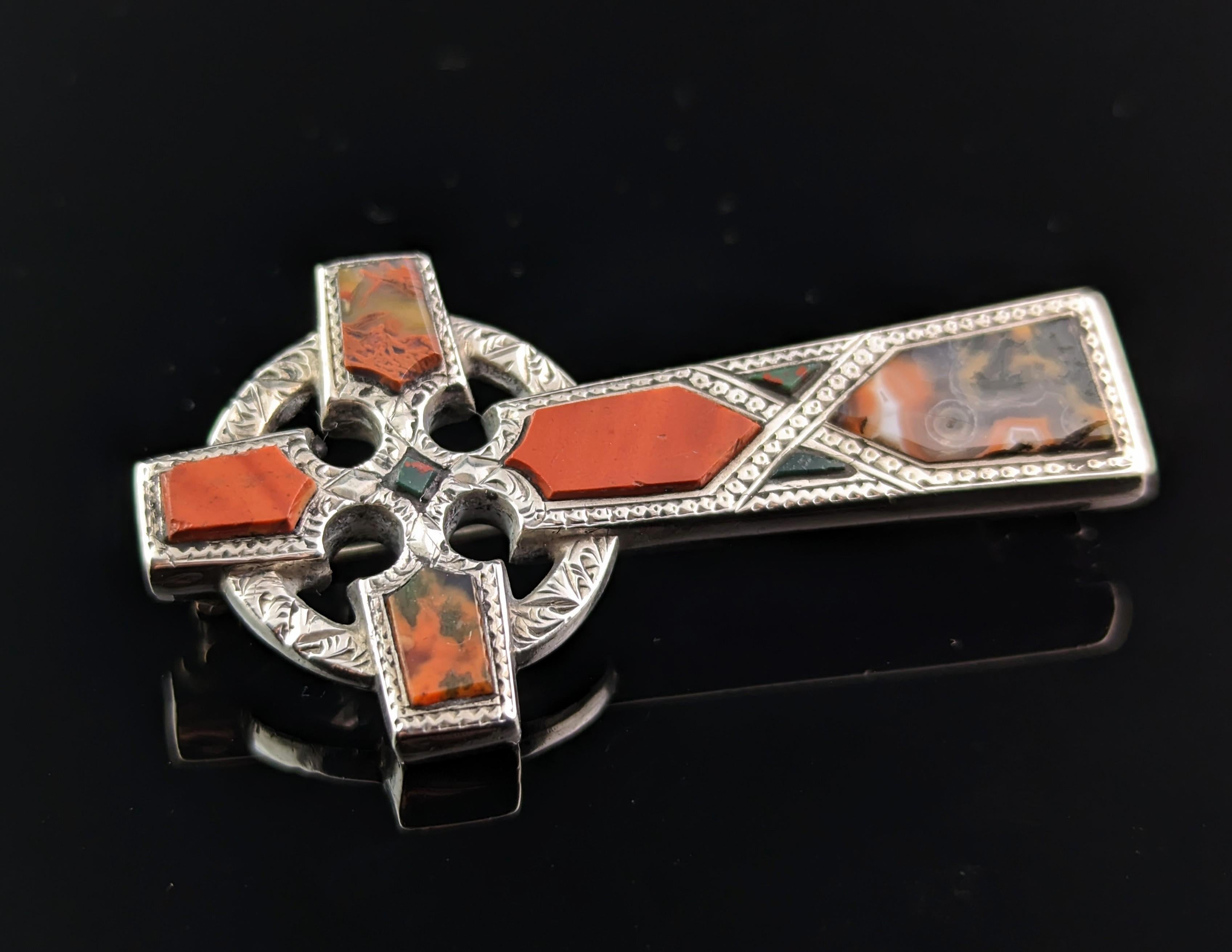 Antique Scottish Agate Celtic cross brooch, Sterling silver  1