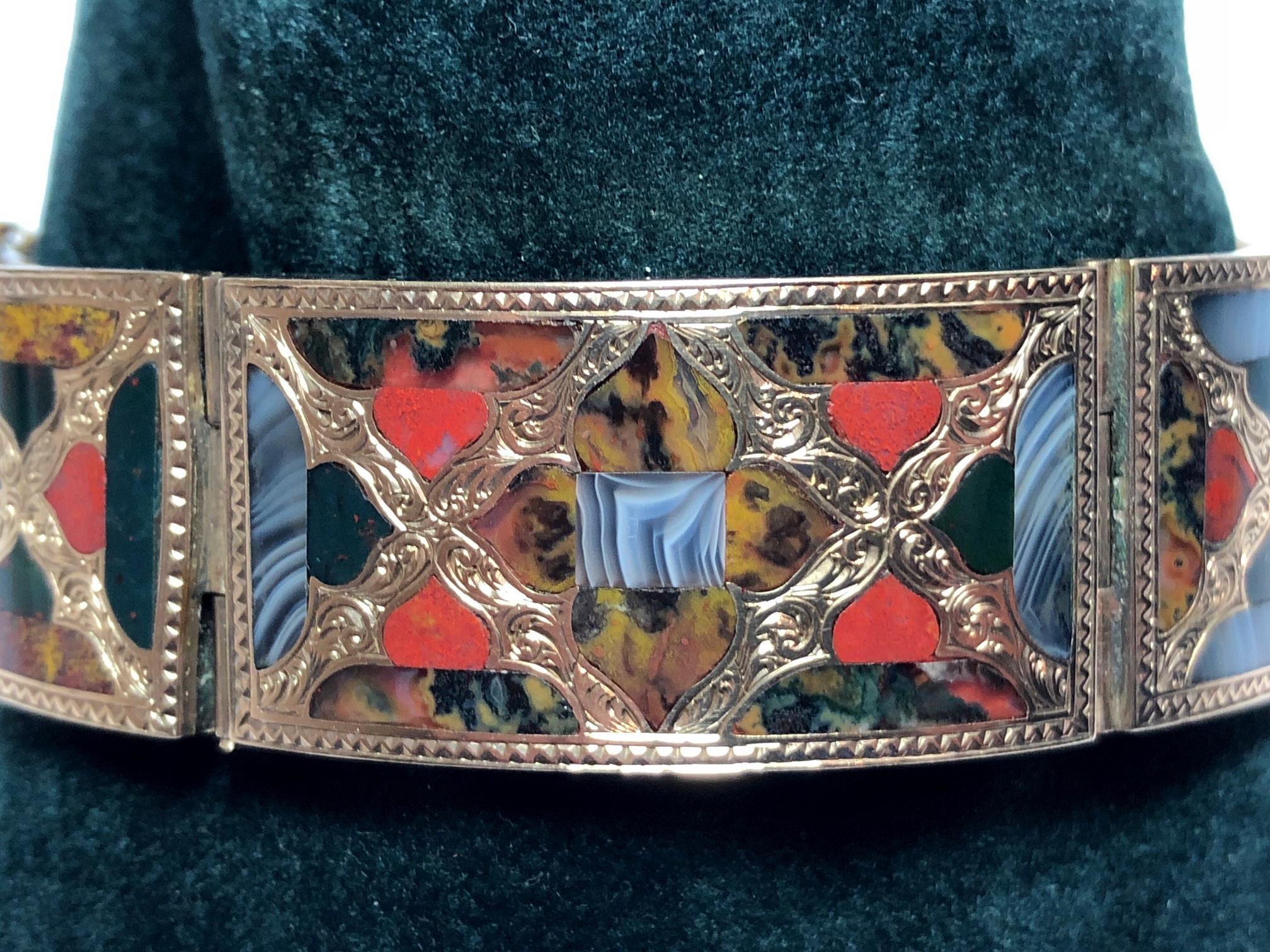 Square Cut Antique Scottish Agate Gold Bracelet