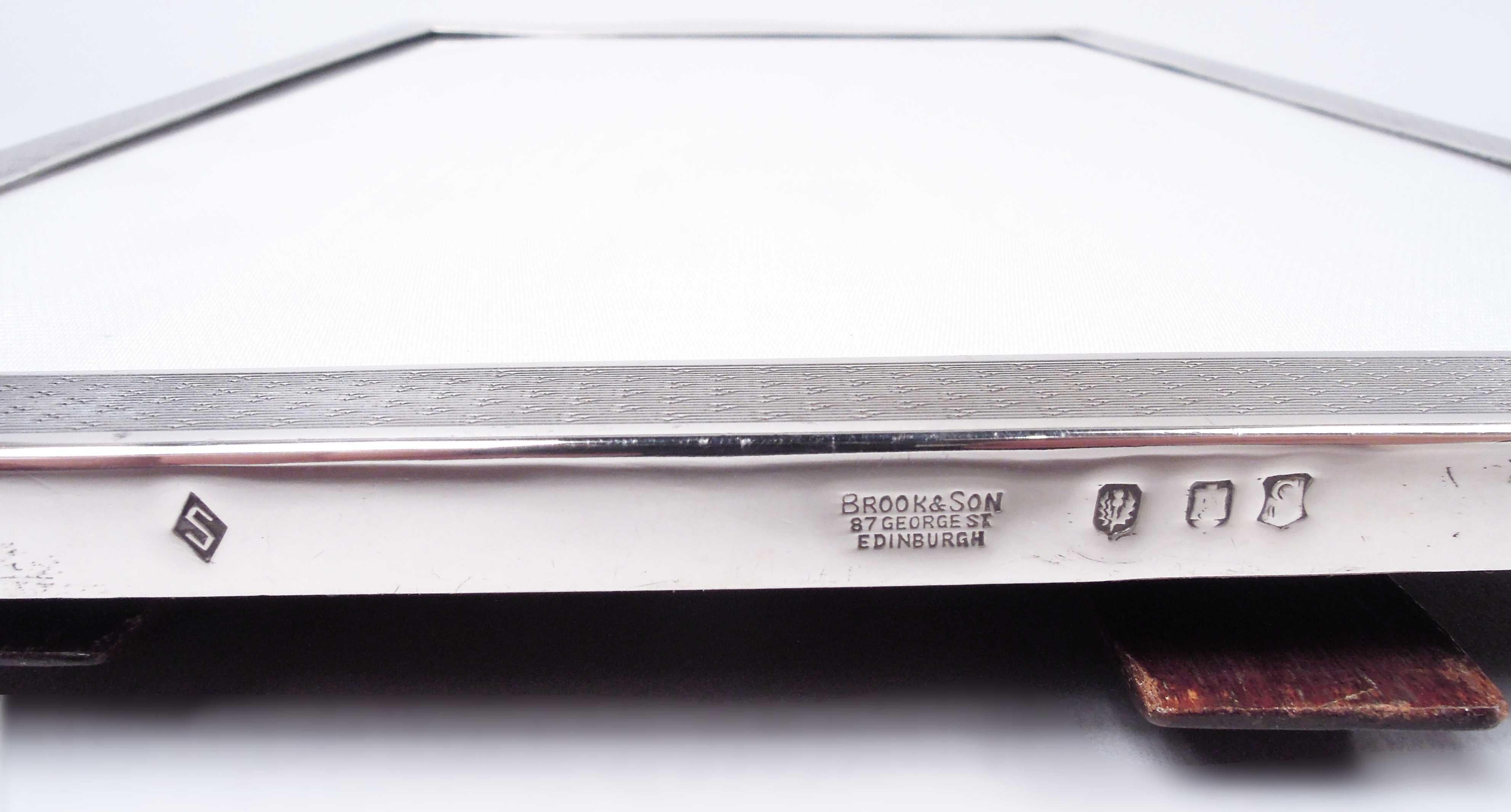 Antiker schottischer Art Deco Sterling Silber Bilderrahmen, 1923 im Zustand „Gut“ im Angebot in New York, NY