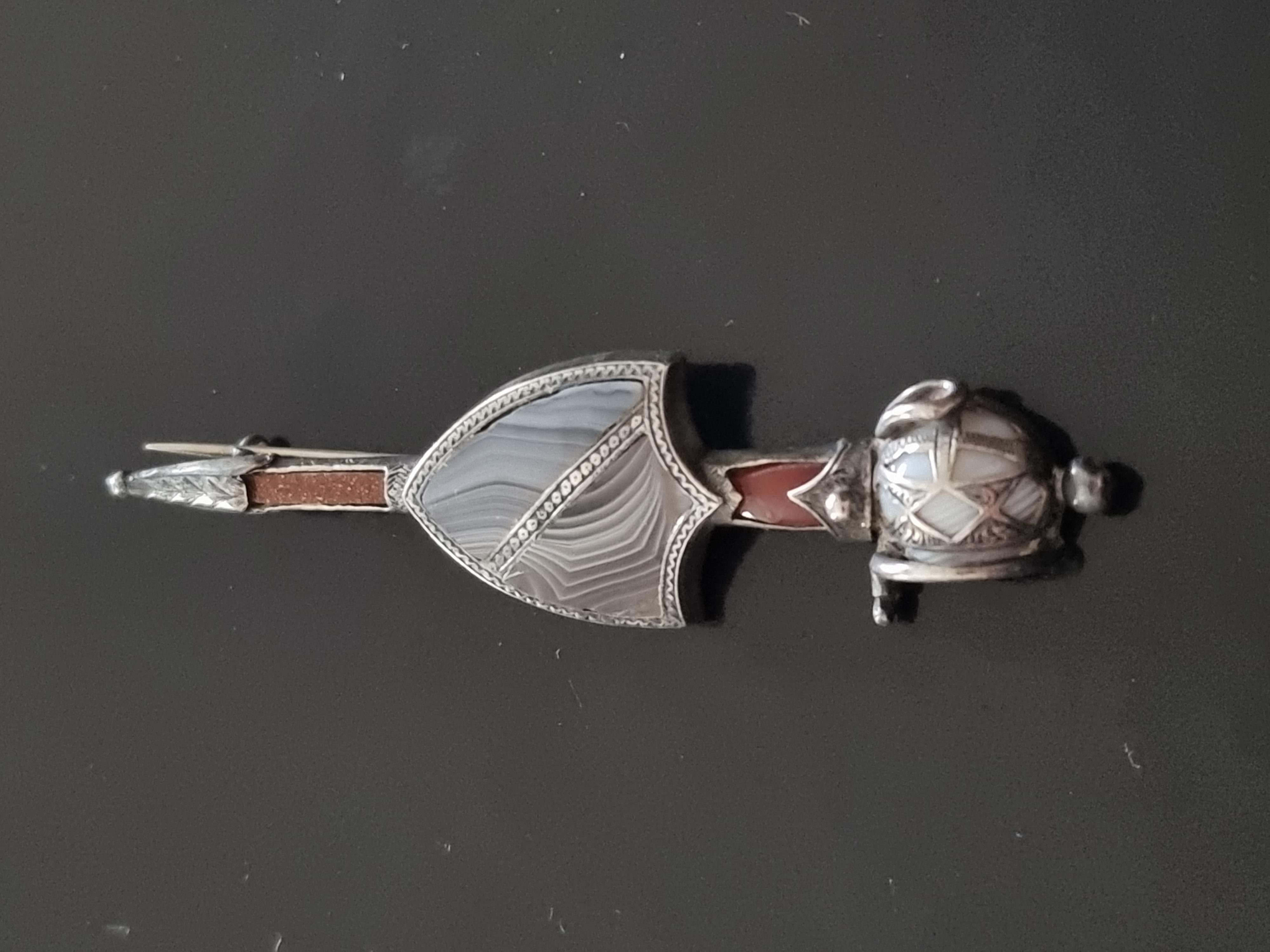 Antique Scottish Brooch Sword and Shield in Silver, natural stones, 19th century For Sale 1