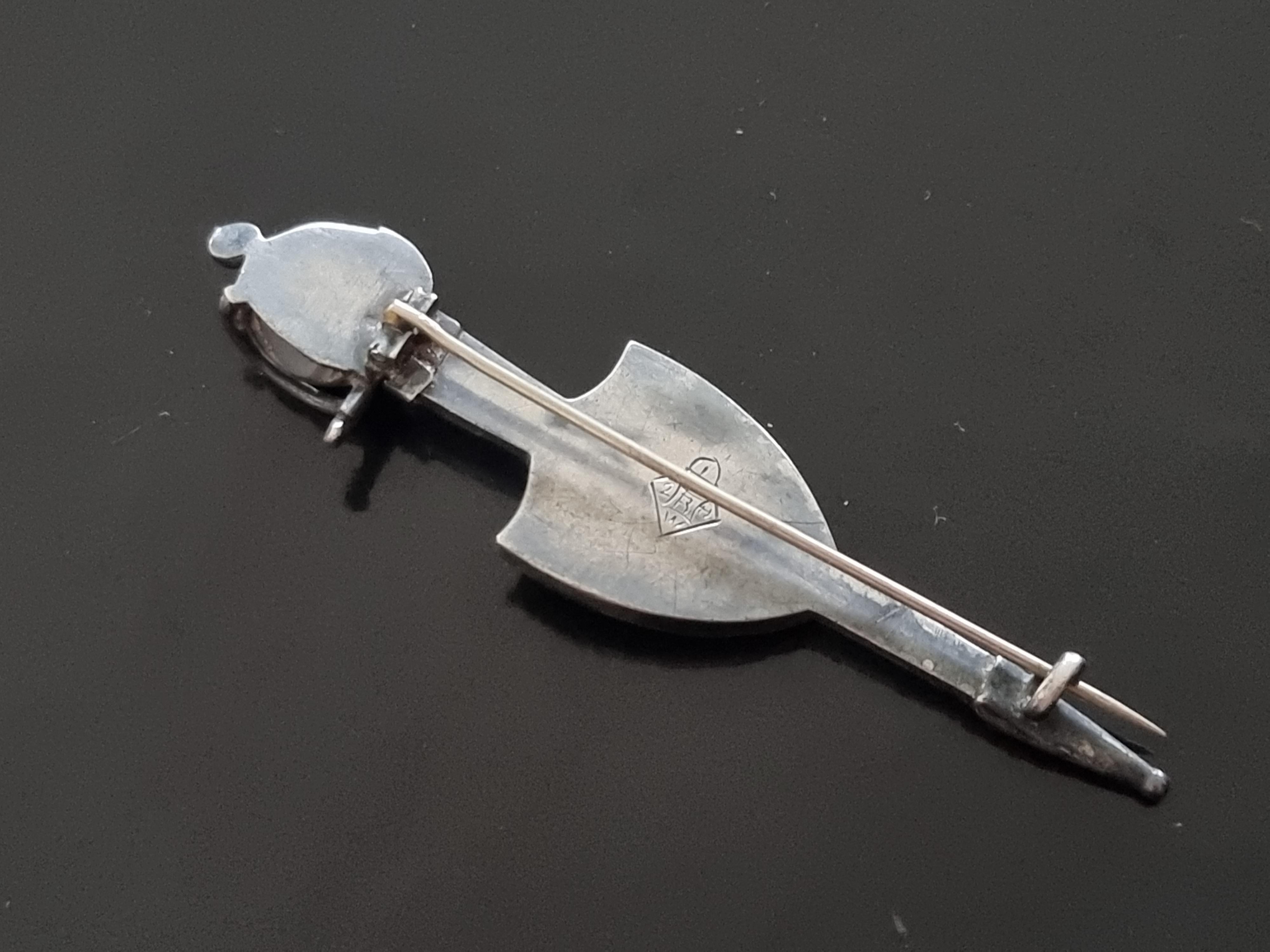 Antique Scottish Brooch Sword and Shield in Silver, natural stones, 19th century For Sale 3