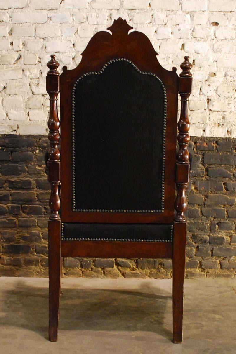 Antique Scottish Regency Hand Carved Mahogany New Upholstered Armchair In Good Condition For Sale In Casteren, NL
