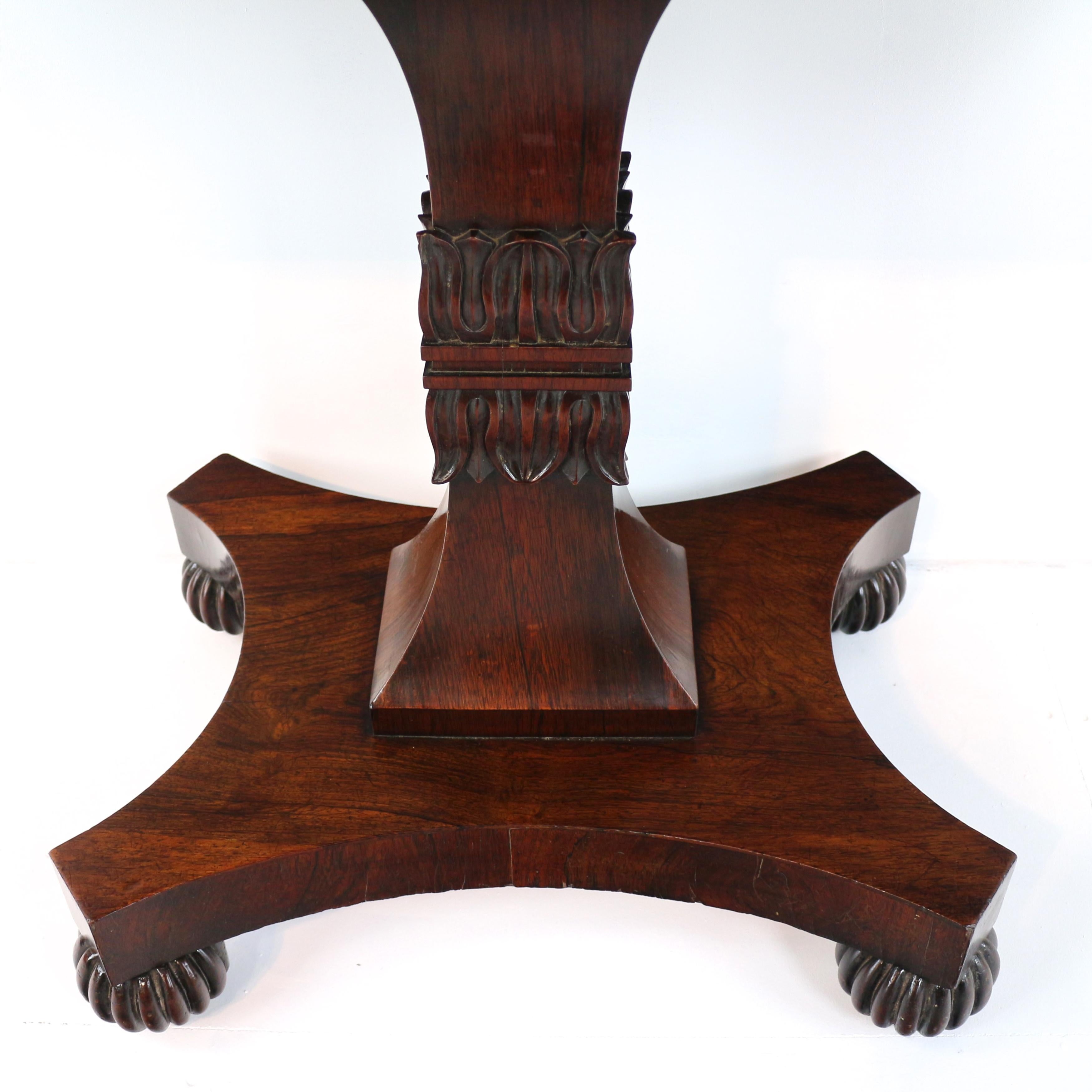Antiker schottischischer Regency-Teetisch aus Rosenholz in der Art von William Trotter im Angebot 3