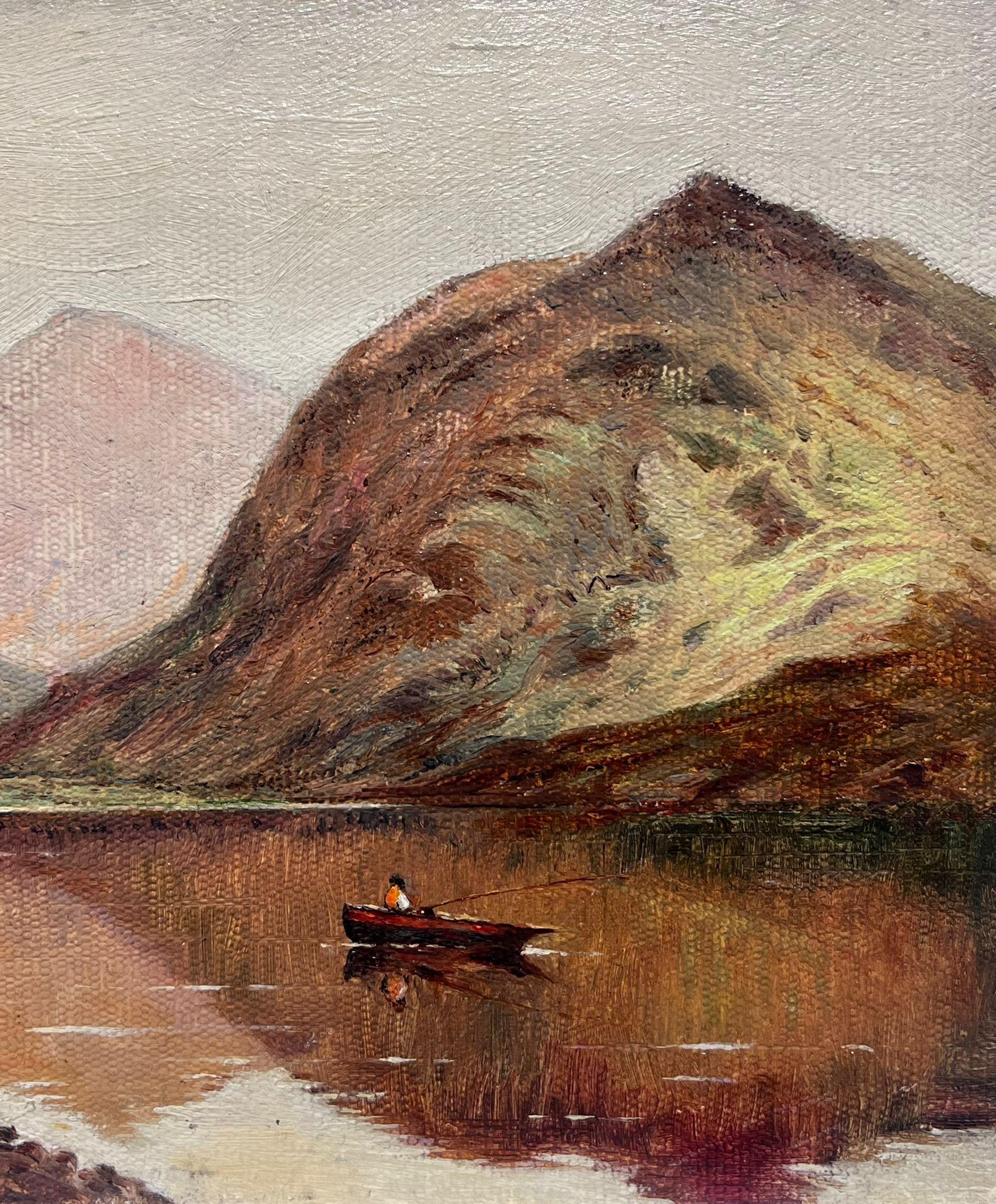 Scena di Loch delle Highlands scozzesi con pescatore in barca Pittura a olio britannica d'epoca - Landscape Painting Marrone di Antique Scottish School