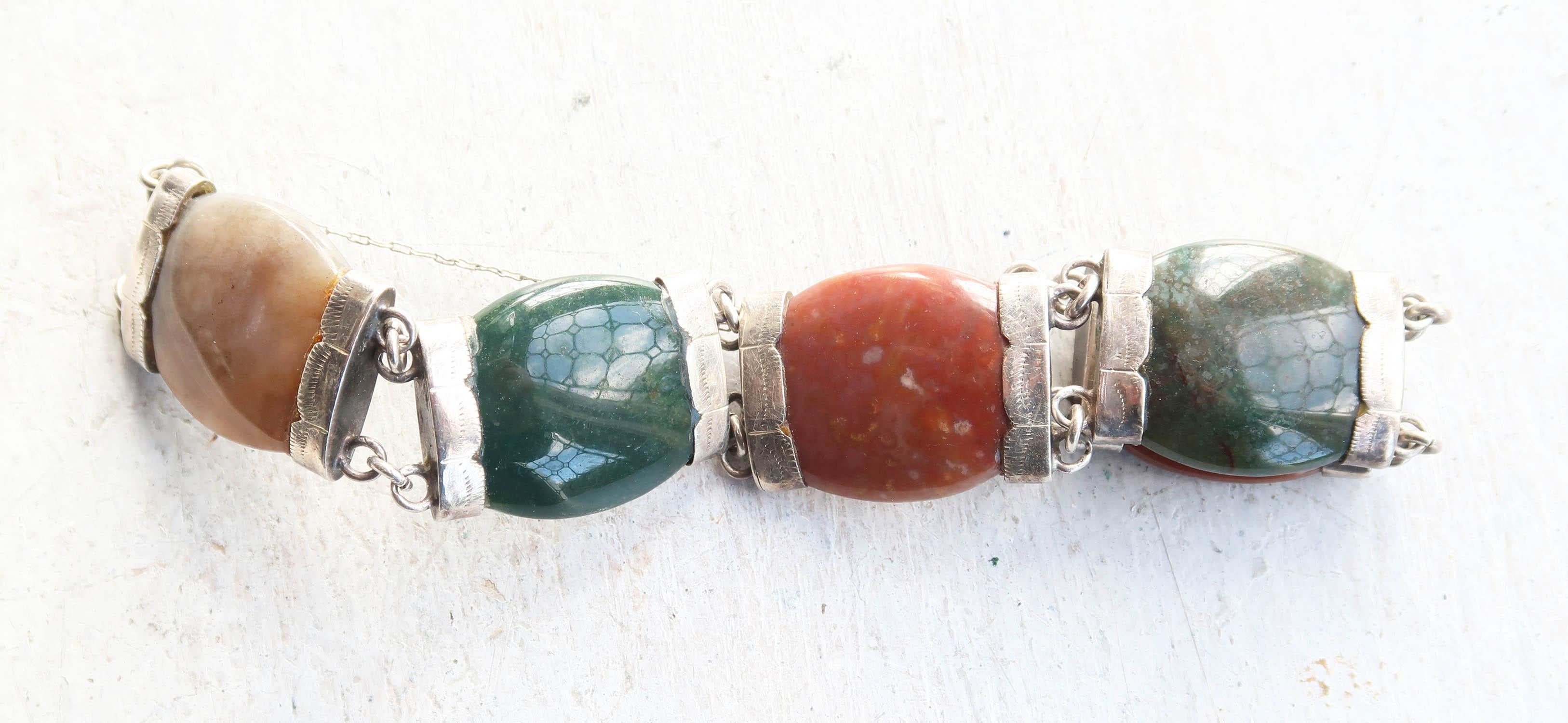 Antique Scottish Silver And Agate Bracelet. Late 19th Century For Sale 3