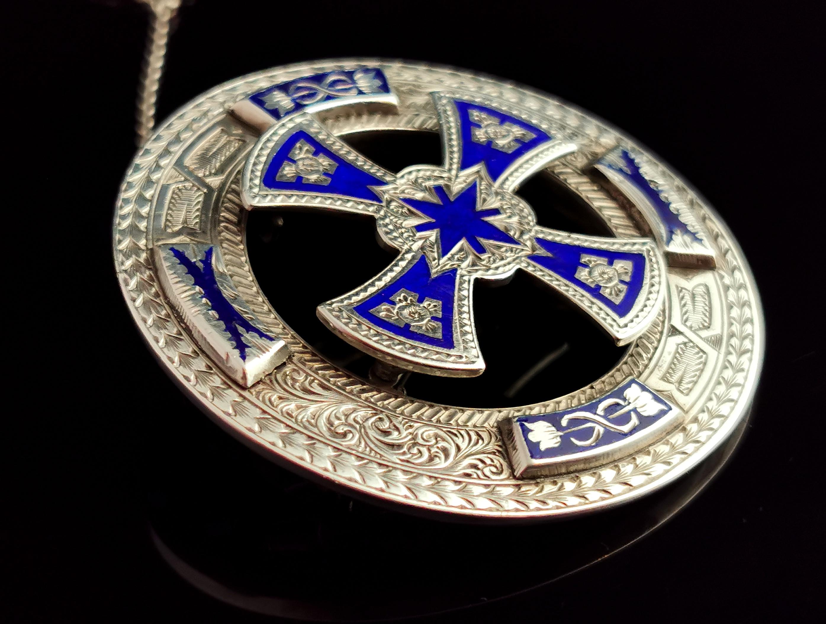 Antique Scottish Silver and Enamel Brooch, Celtic Cross, Victorian In Good Condition In NEWARK, GB