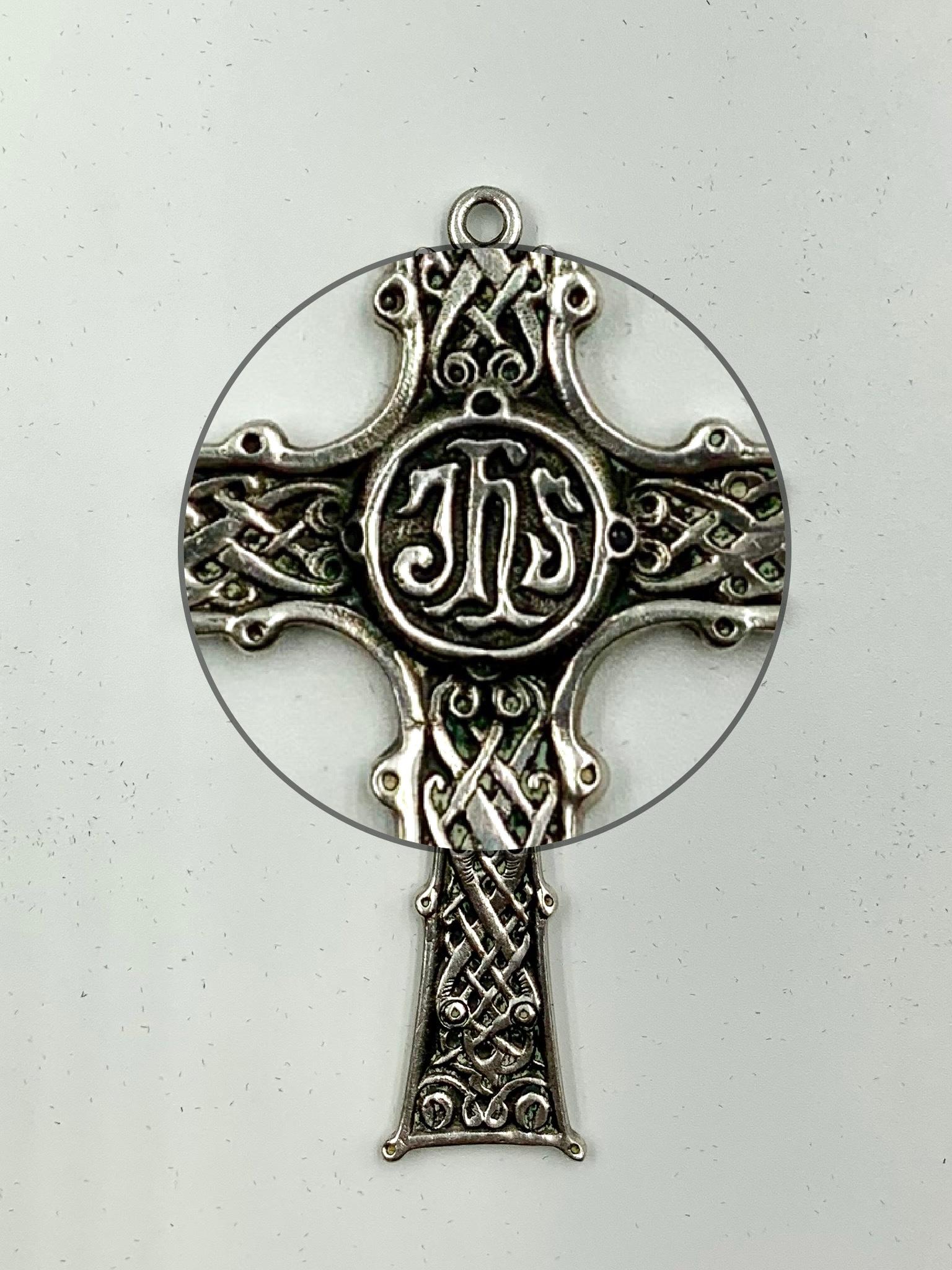 Médiéval Antique pendentif croix de Christogram écossais double face JHS en vente
