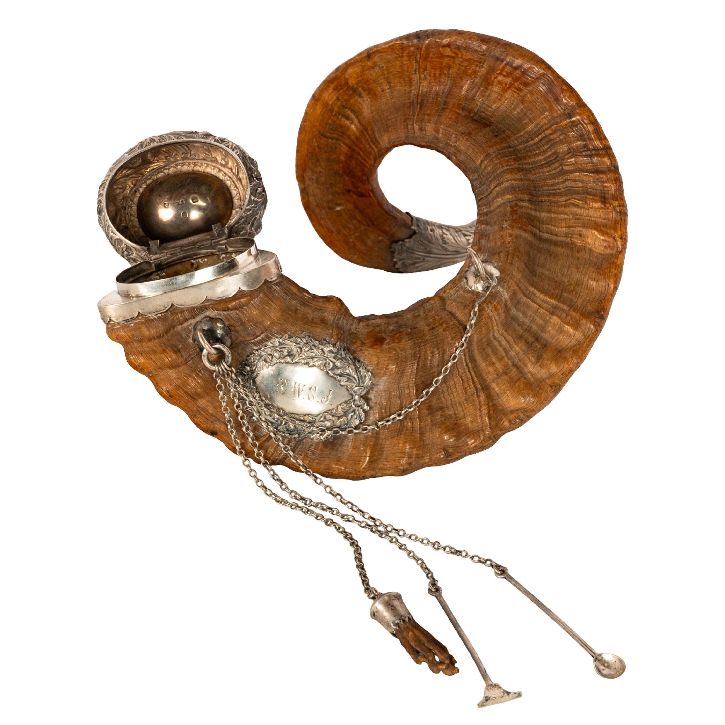 Repoussé Antique Scottish Sterling Silver Cairngorm Snuff Mull Ram's Horn Edinburgh 1884 For Sale