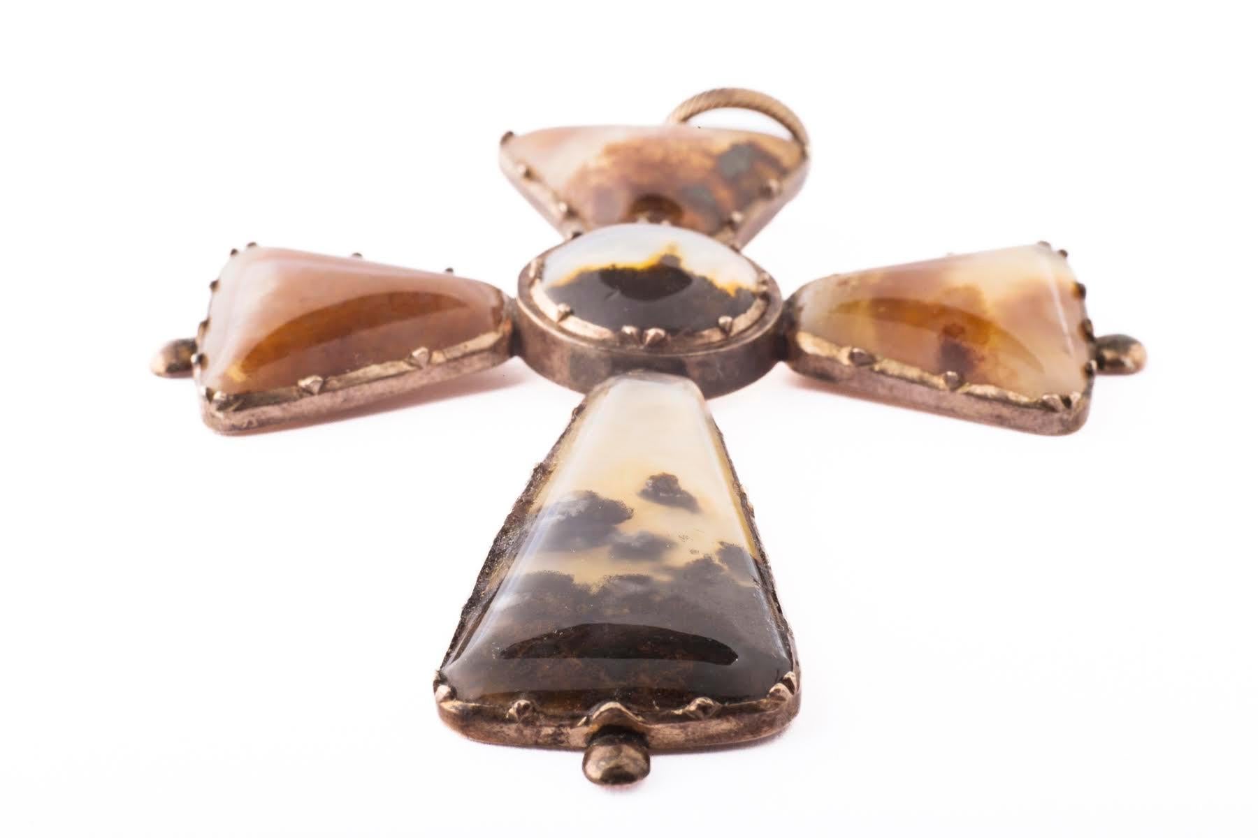  Antique Scottish Victorian Landscape Agate Cross In Excellent Condition For Sale In Stamford, CT