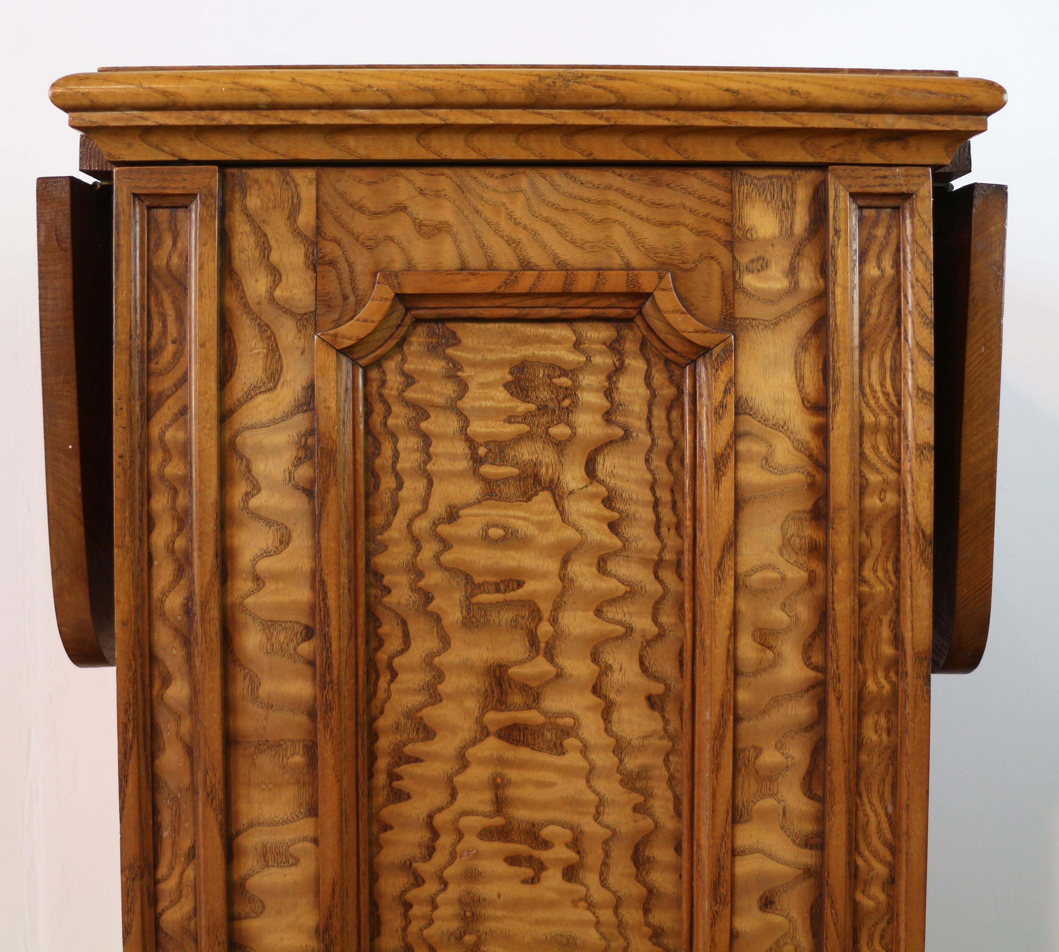 19th Century Antique Scottish William IV Figured Elm Bedside Cabinet or Pot Cupboard