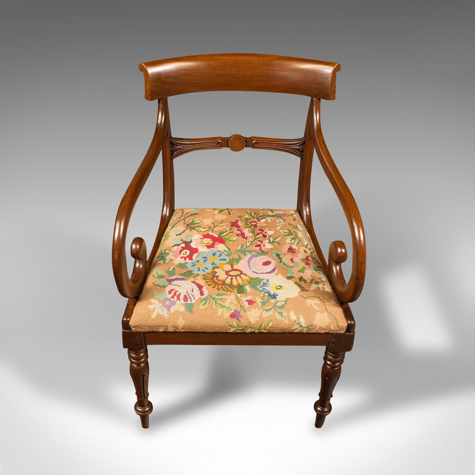 Fauteuil à volutes antique, anglais, fauteuil, bureau, broderie, Régence, C.1830 en vente 1