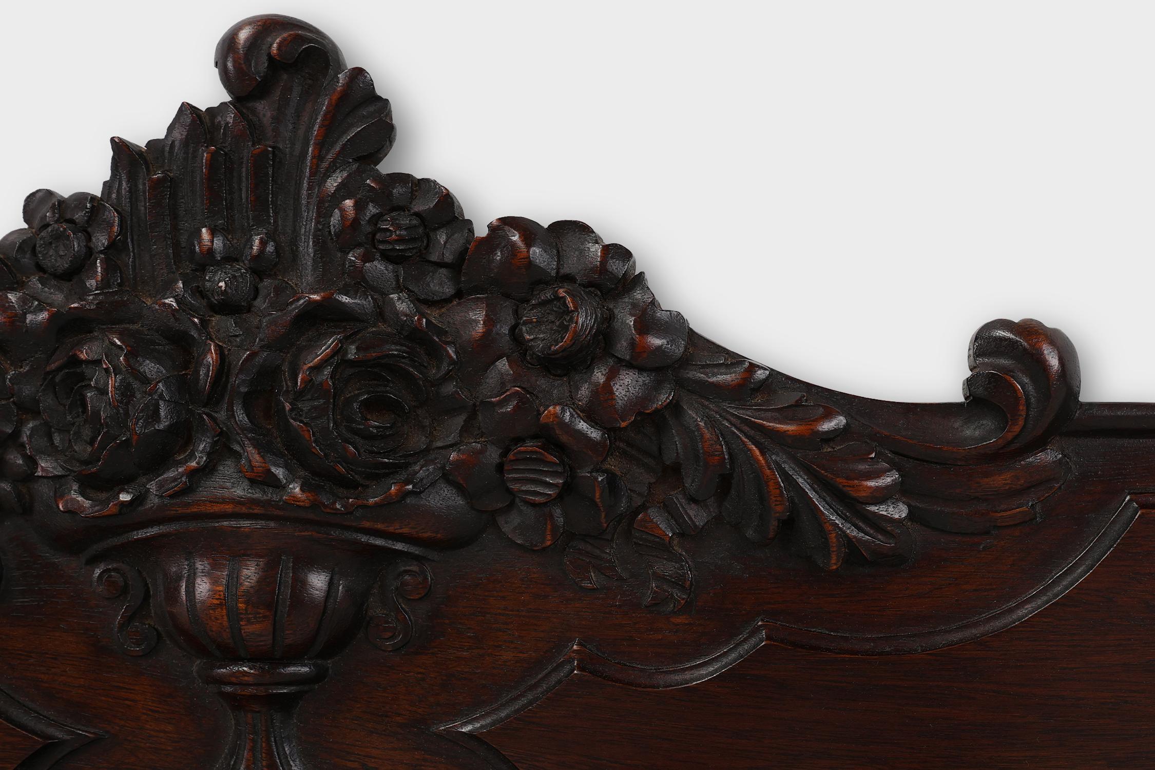 Hand-Carved Antique sculpted oak frieze or wall ornament, France ca. 1900 For Sale