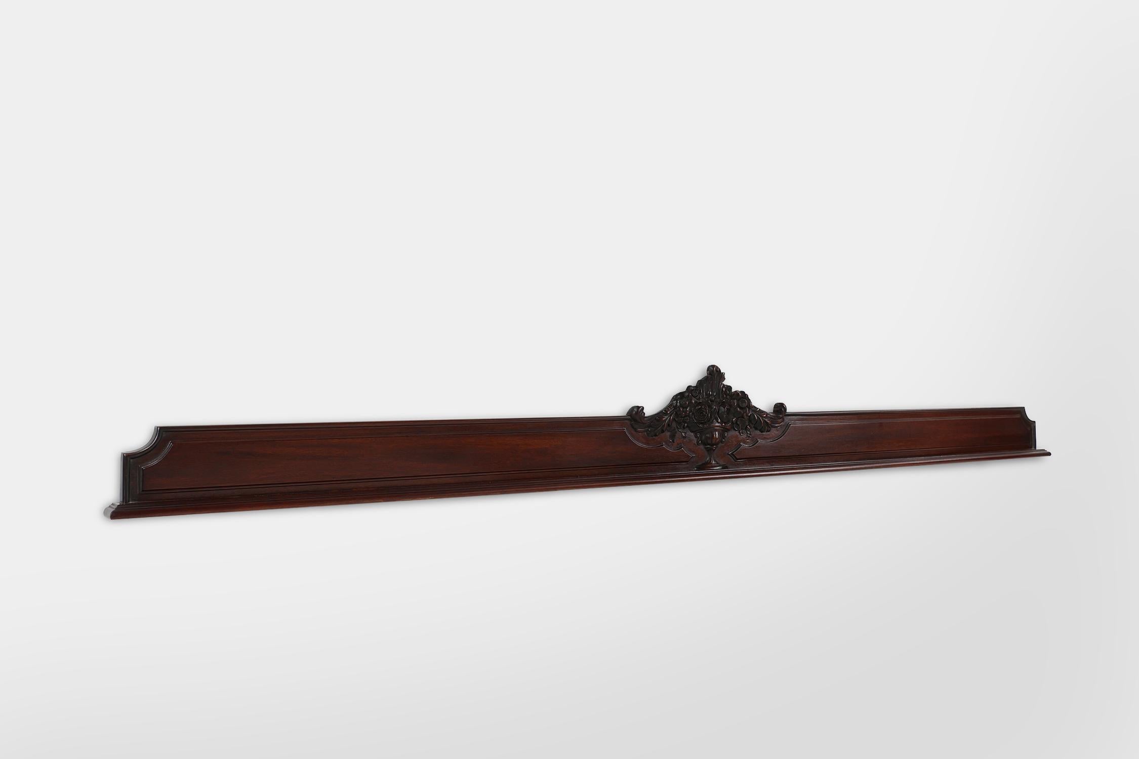 Antique sculpted oak frieze or wall ornament, France ca. 1900 In Good Condition For Sale In Meulebeke, BE