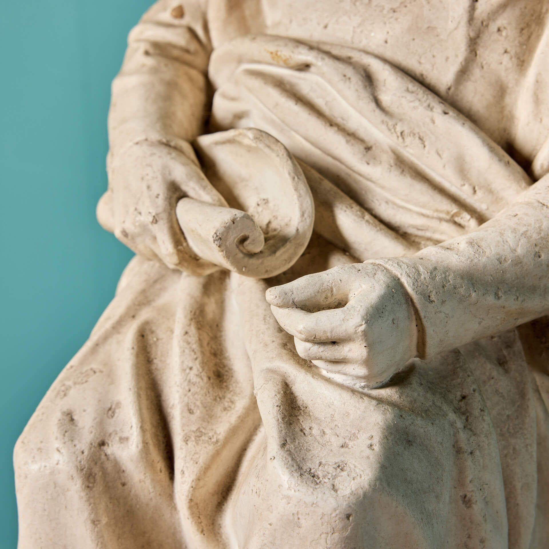 Anglais Antiquités - Maquette en plâtre sculpté d'un homme assis en vente