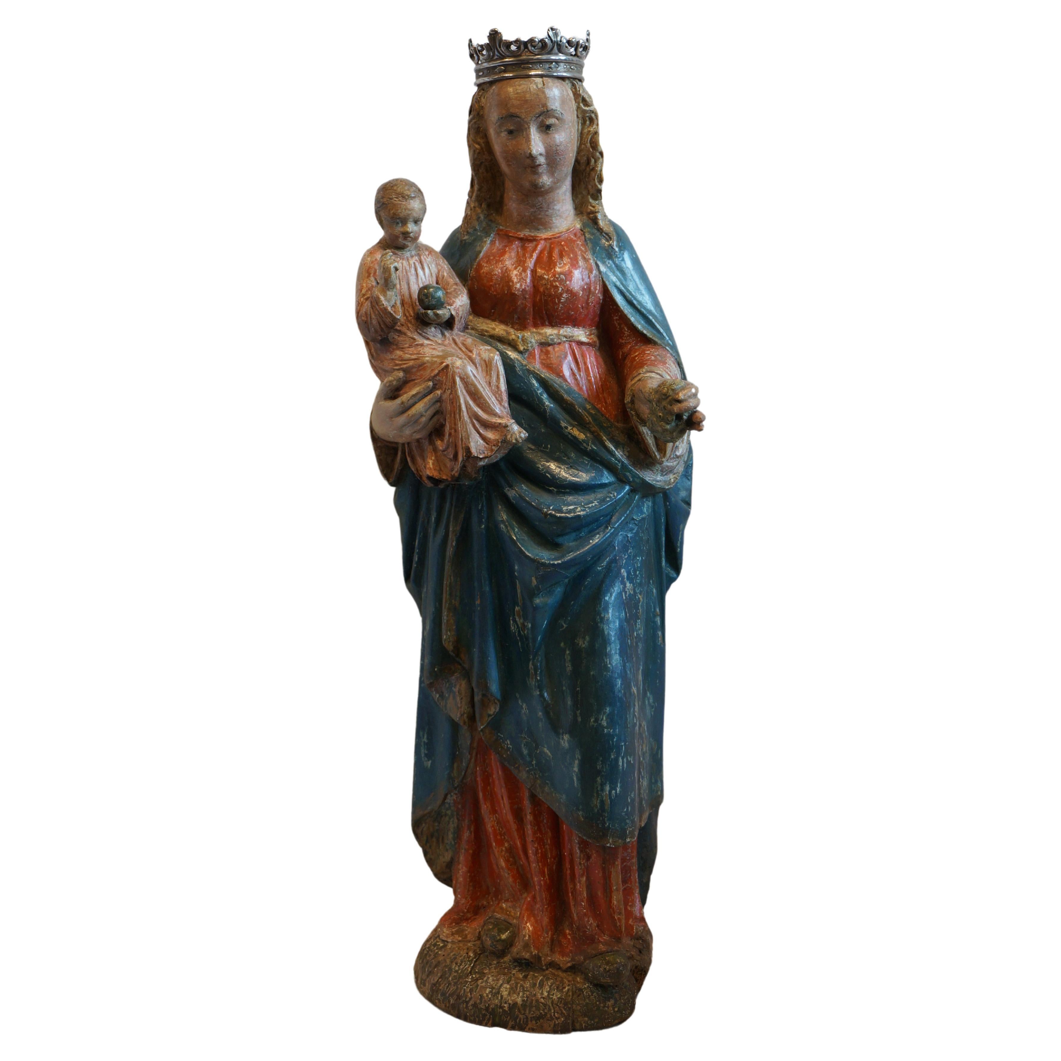 Antique Sculpture of Mary with the Child Jesus, Belgium, early 17th century For Sale