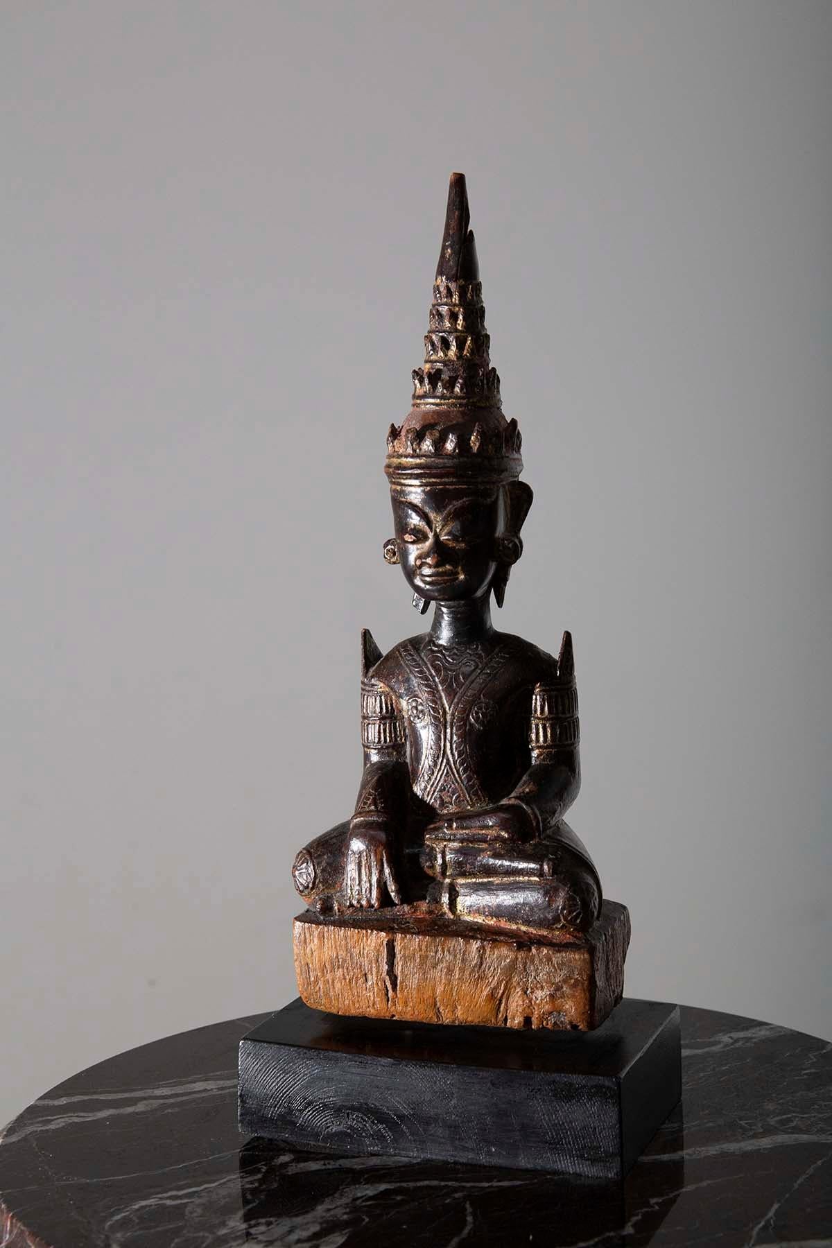 In a corner of a serene temple, bathed in the soft golden light of dawn, stands a Buddha like no other. This exquisite embodiment of spiritual devotion comes from the heart of Thailand and southern Burma, testimony to centuries of unwavering faith