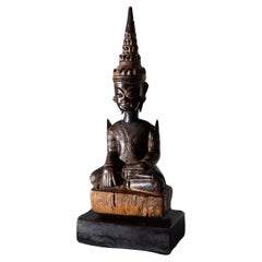 Sculpture ancienne de Bouddha Mun en bois de Thaïlande 19ème siècle 