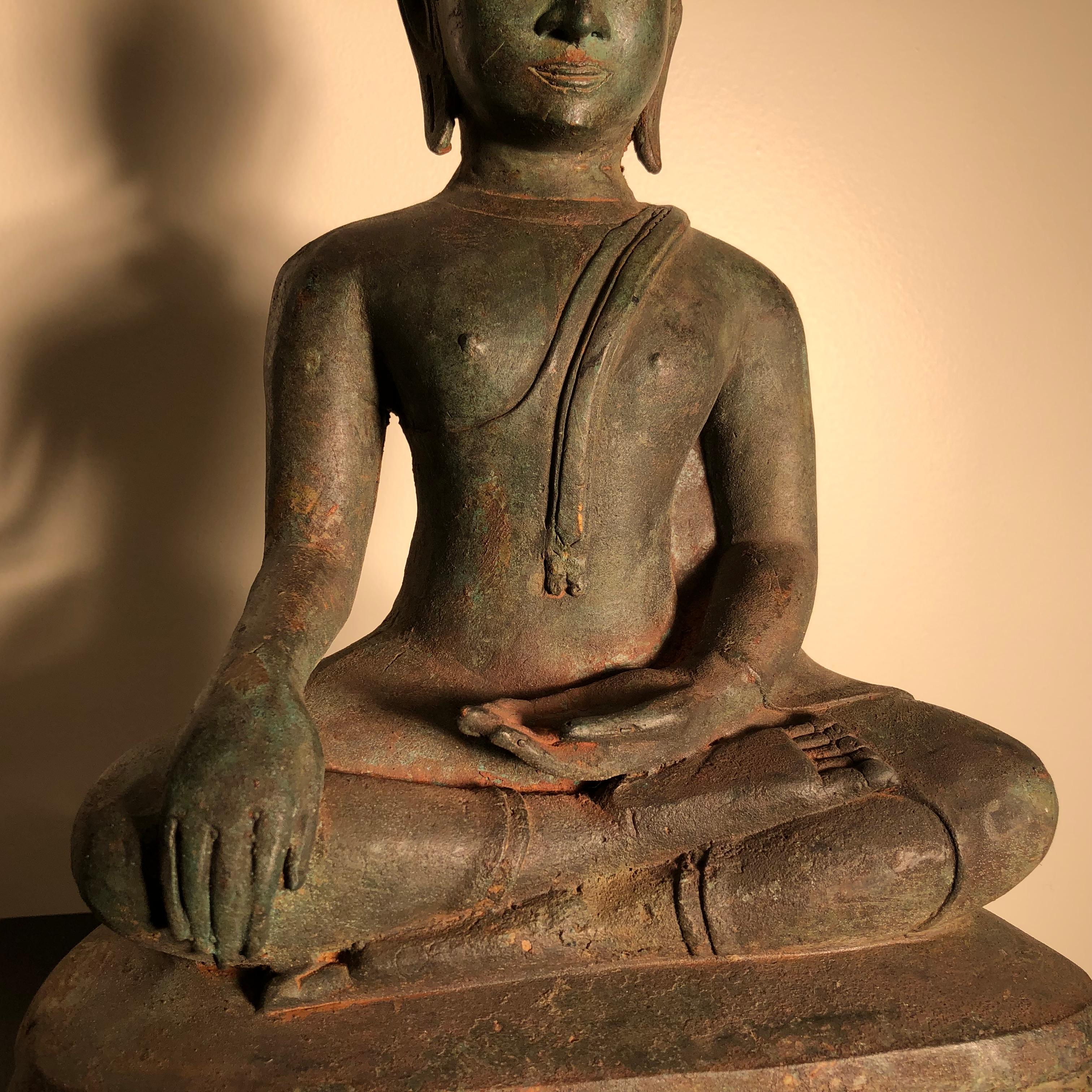 Antique Seated Enlightenment Shakymuni Buddha, Hand Cast Bronze In Good Condition In South Burlington, VT