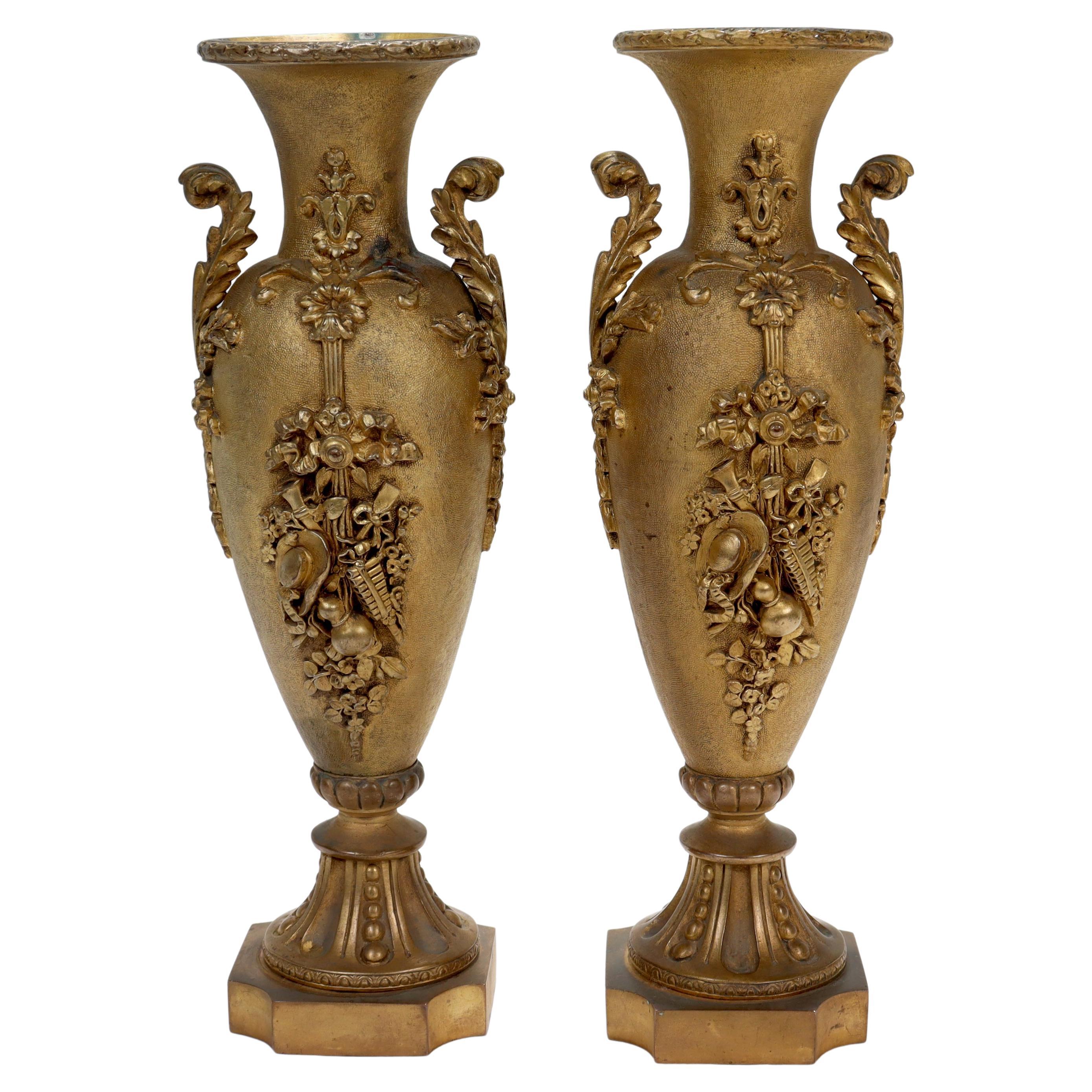 Antike Second Empire Französisch Doré Vergoldete Bronze Vasen oder Urnen