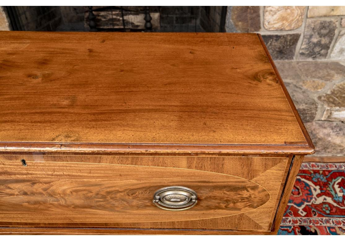 Incrusté Ancienne commode secrétaire dans le style de Michael Allison à restaurer en vente
