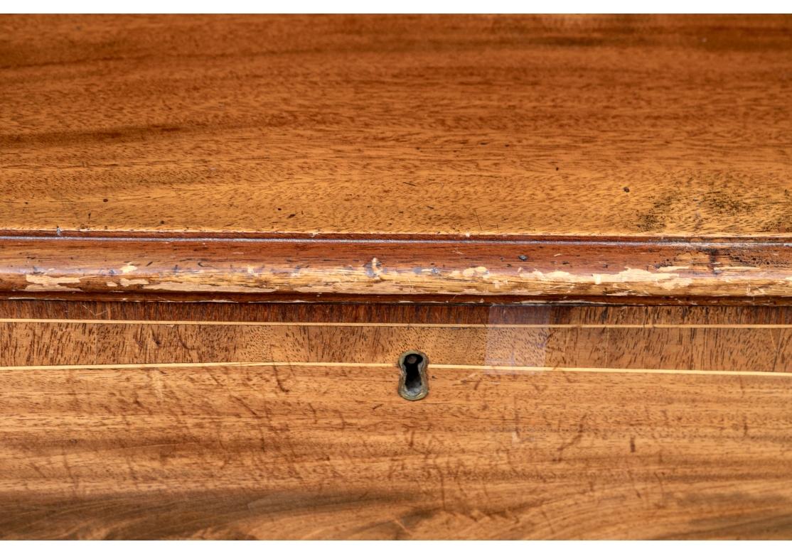 Ancienne commode secrétaire dans le style de Michael Allison à restaurer en vente 3