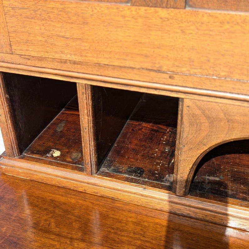 Escritorio de secretaria antiguo, Conejera, Americano antiguo, Nogal, S. 1800, Oficina, Sala de estar artesano estadounidense