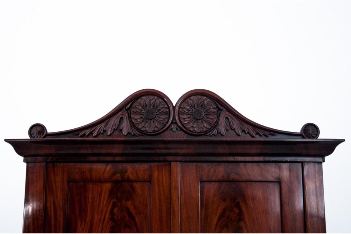 Antique secretary from around 1850, Northern Europe. For Sale 4