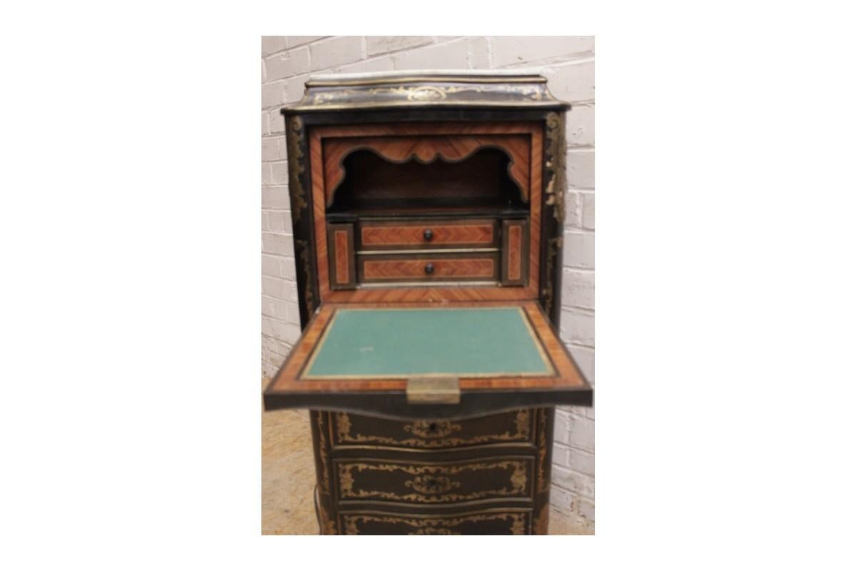 Historic secretary from the mid-19th century in the style of Napoleon III.

Dimensions: Height 121 cm, width 66 cm, depth 37 cm.