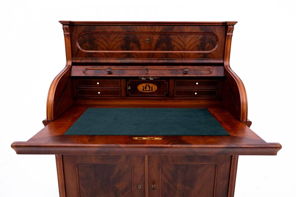 Antique secretary's office, Northern Europe, circa 1870. After renovation. For Sale 7