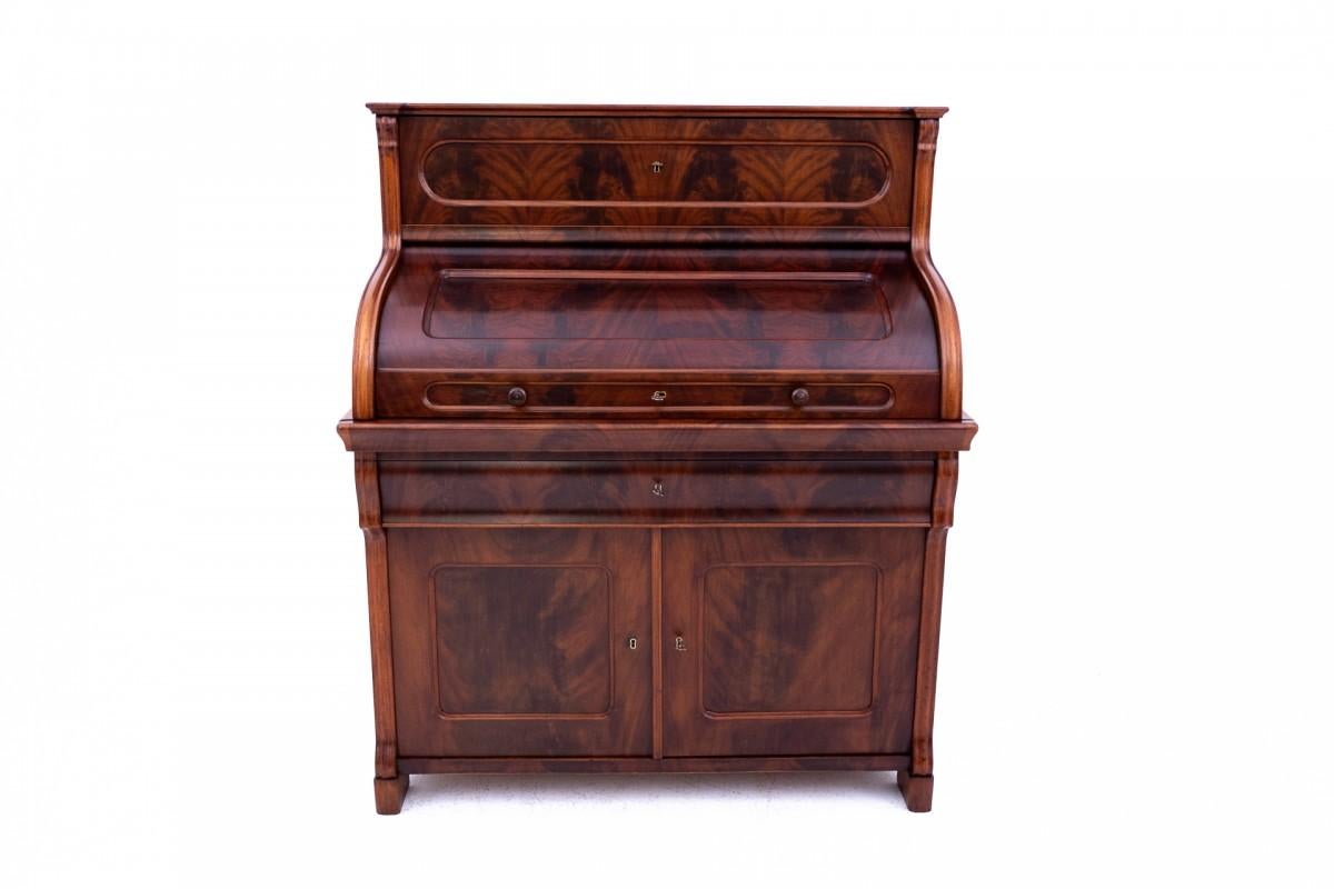 Antique secretary's office, Northern Europe, circa 1870. After renovation. For Sale 8