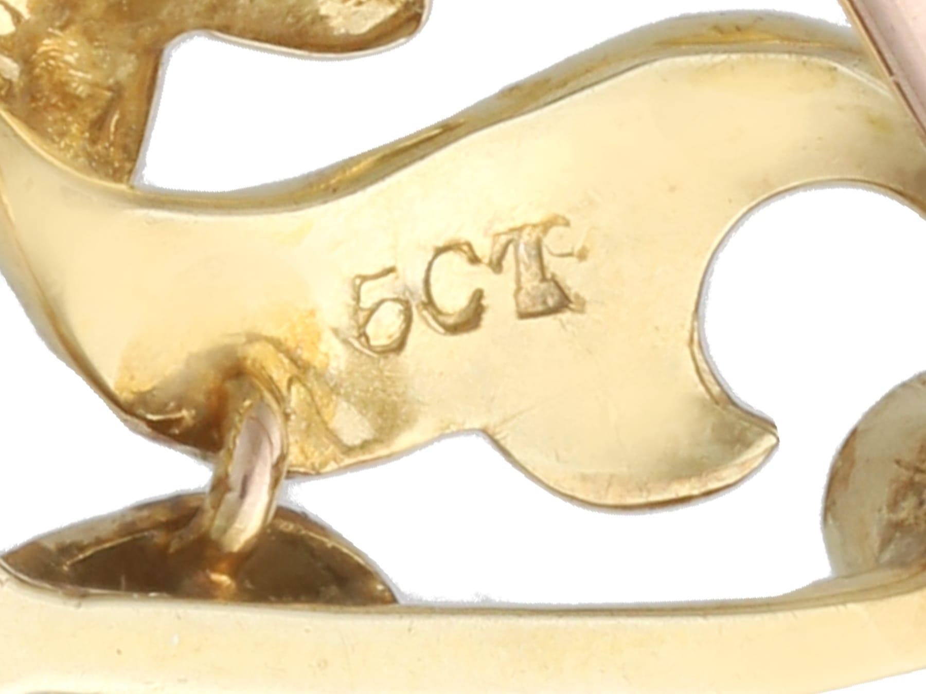 Collier / Broche ancien en perles de rocaille et or jaune 15k Circa 1880 en vente 10