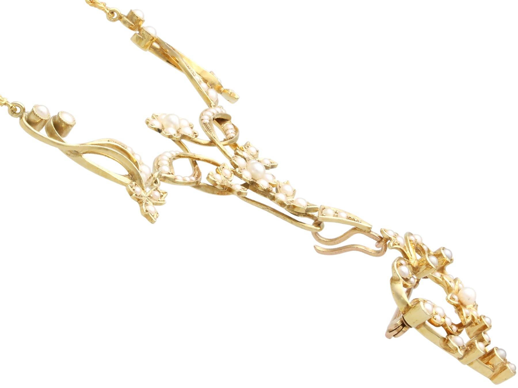 Collier / Broche ancien en perles de rocaille et or jaune 15k Circa 1880 en vente 1