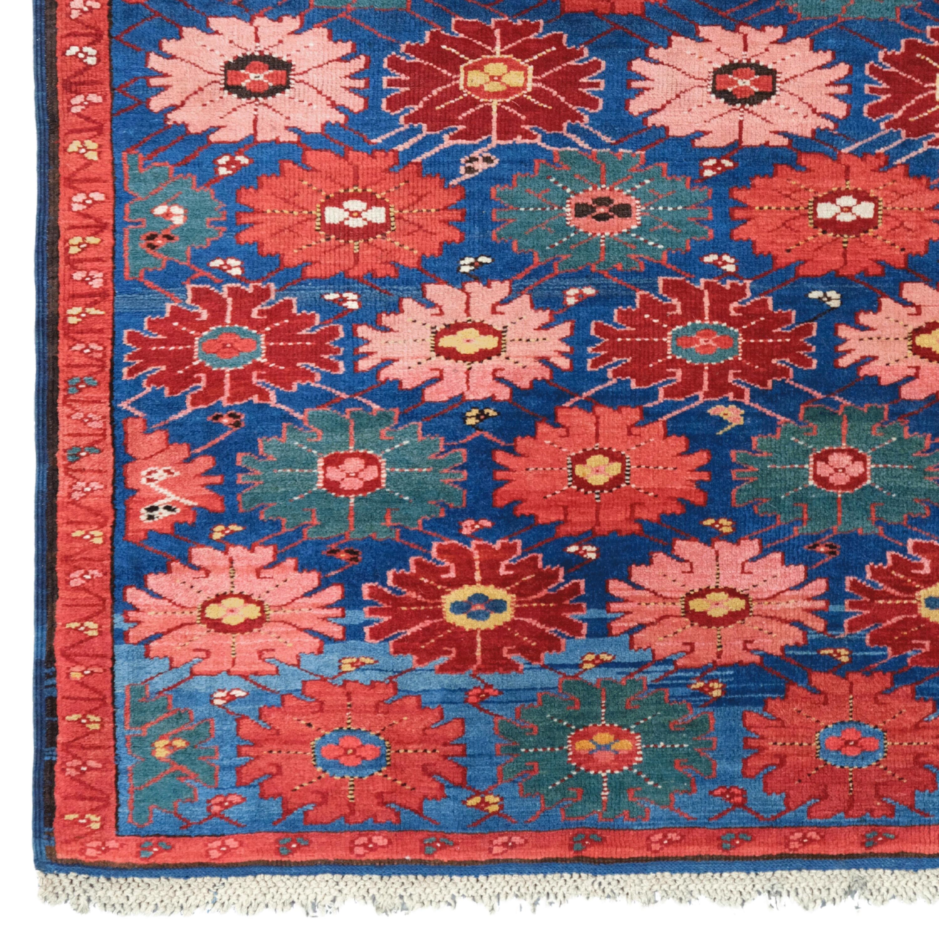 Kaukasischer Seichour-Teppich aus dem 19.
Größe: 120x190 cm

Dieser beeindruckende kaukasische Seichour-Wandteppich aus dem 19. Jahrhundert ist ein Meisterwerk, das die elegante und anspruchsvolle Handwerkskunst einer historischen Epoche