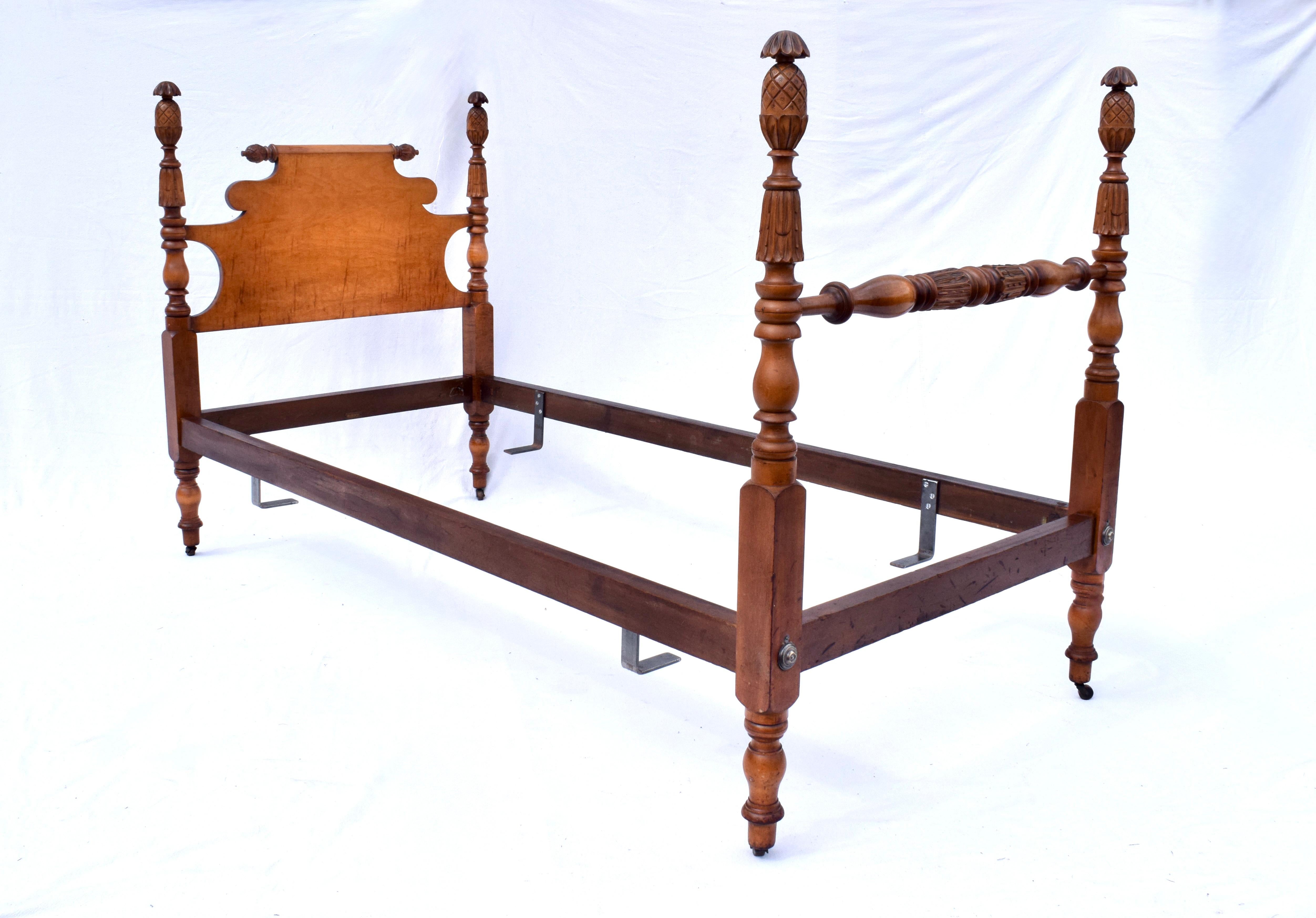 Antico letto a due piazze semi-postale American Feder, CIRCA 1910 In condizioni buone in vendita a Southampton, NJ