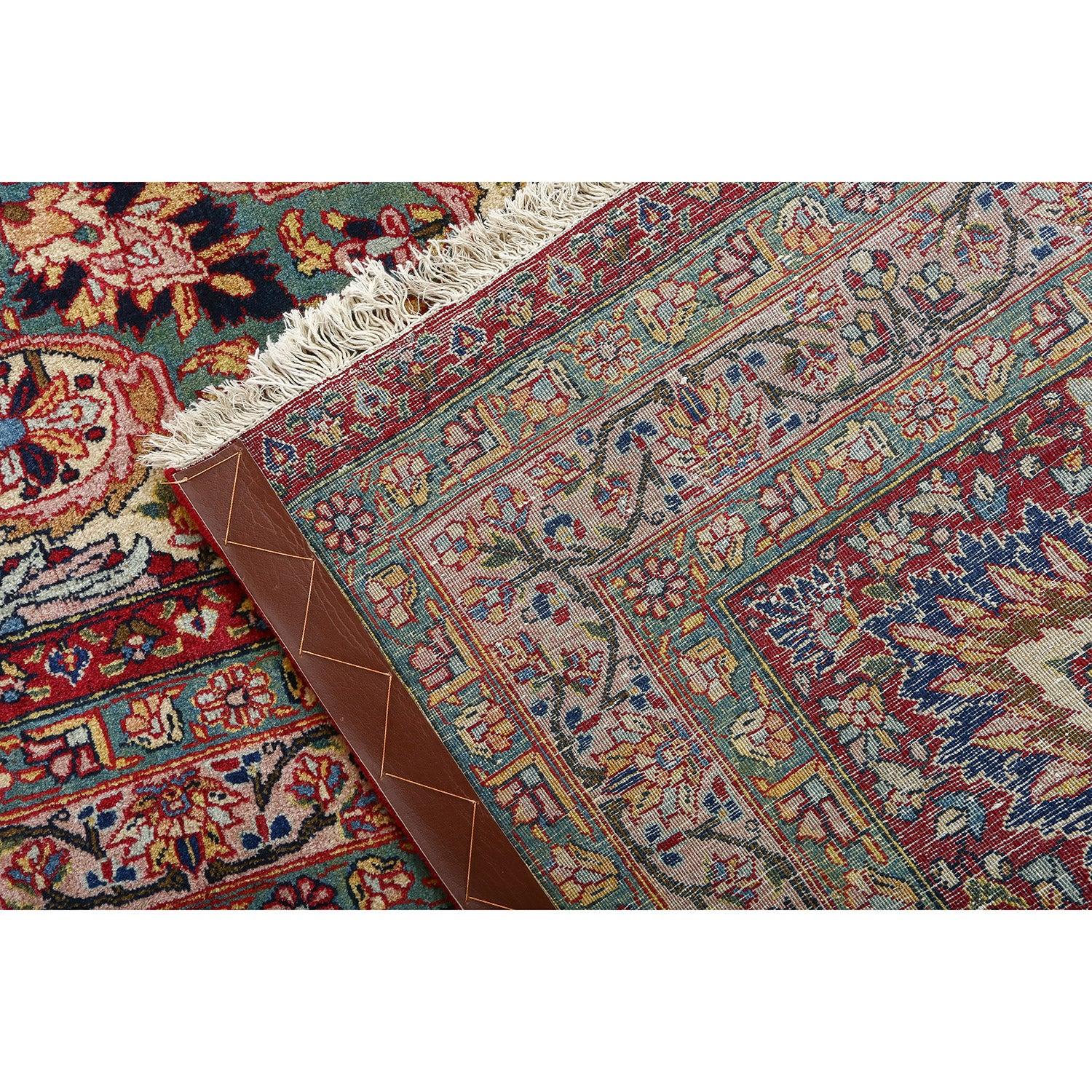 Tapis Semnan antique en laine et coton 14'10 X 10'7
 
 Détails clés :
 Pile : Laine
 Fondation : Coton
 Origine : Semnan
 Design/One : MÉDAILLON CENTRAL
 Âge approximatif : 100 ANS
 Qualité (KPI) : 400
 Condit : Bon
 Dimension : 14'10 x 10'7
 Numéro