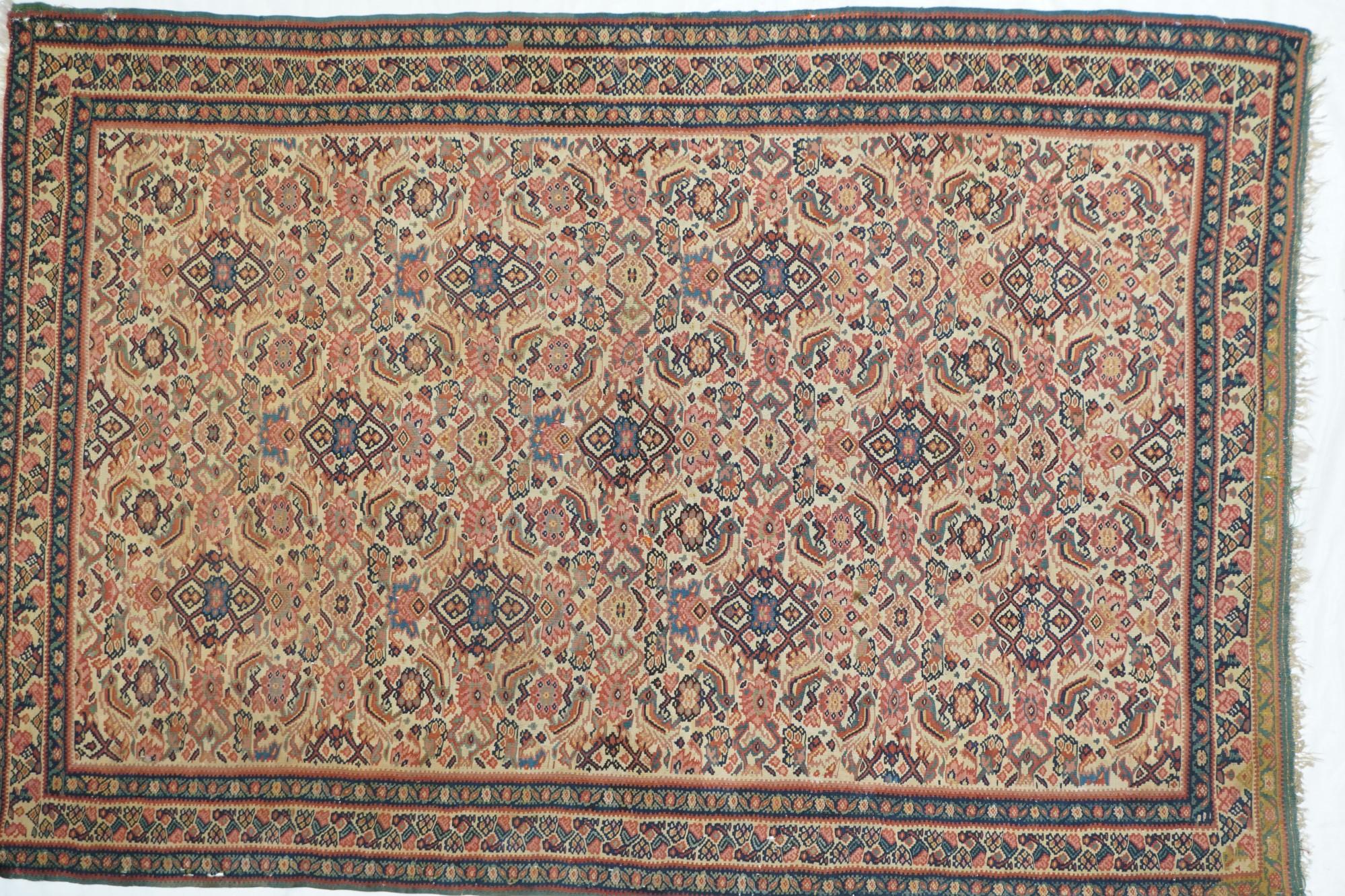Antique Senneh Kilim Rug In Good Condition For Sale In New York, NY