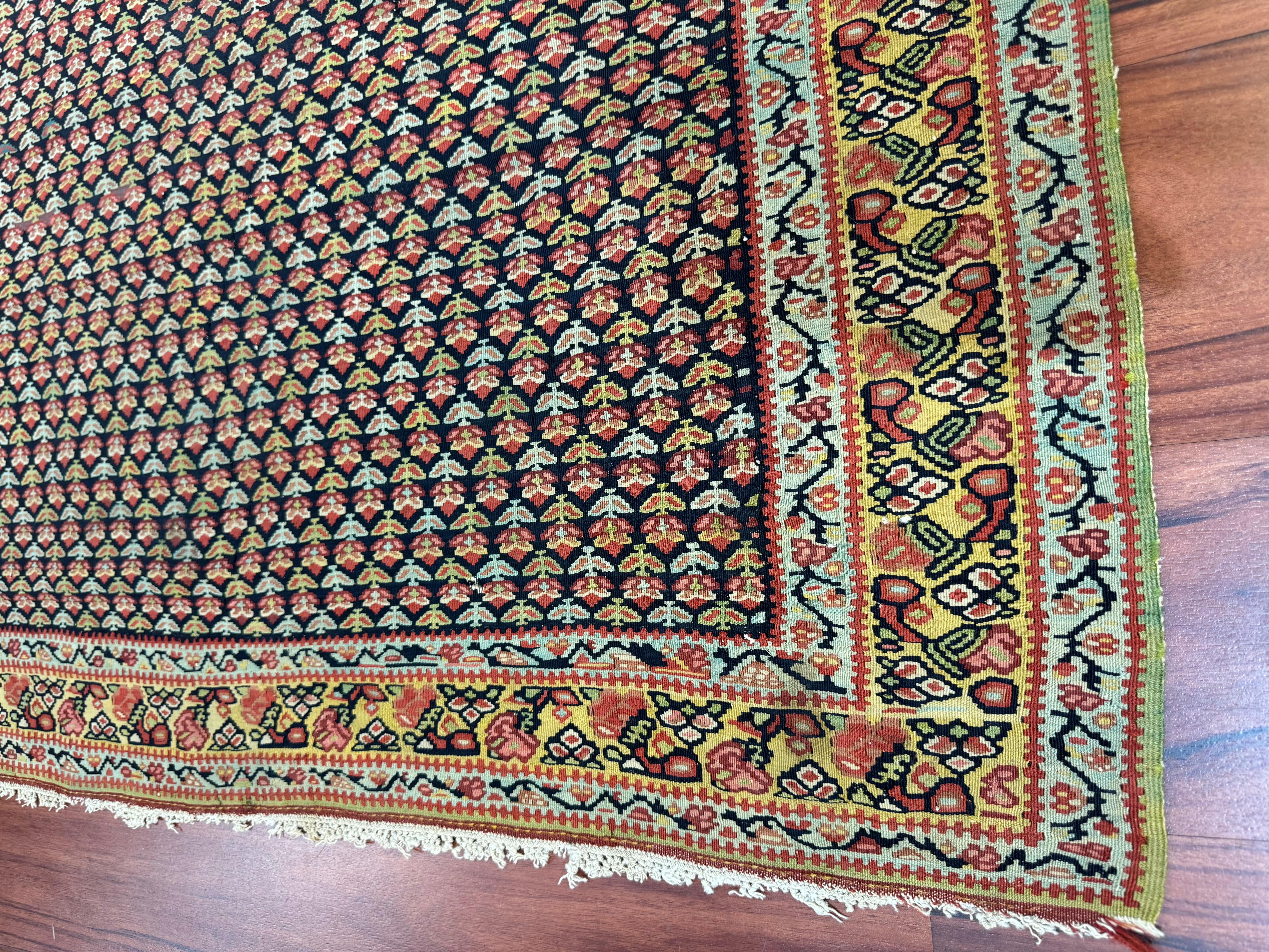 Antiker Senneh-Kilim-Teppich im Angebot 20