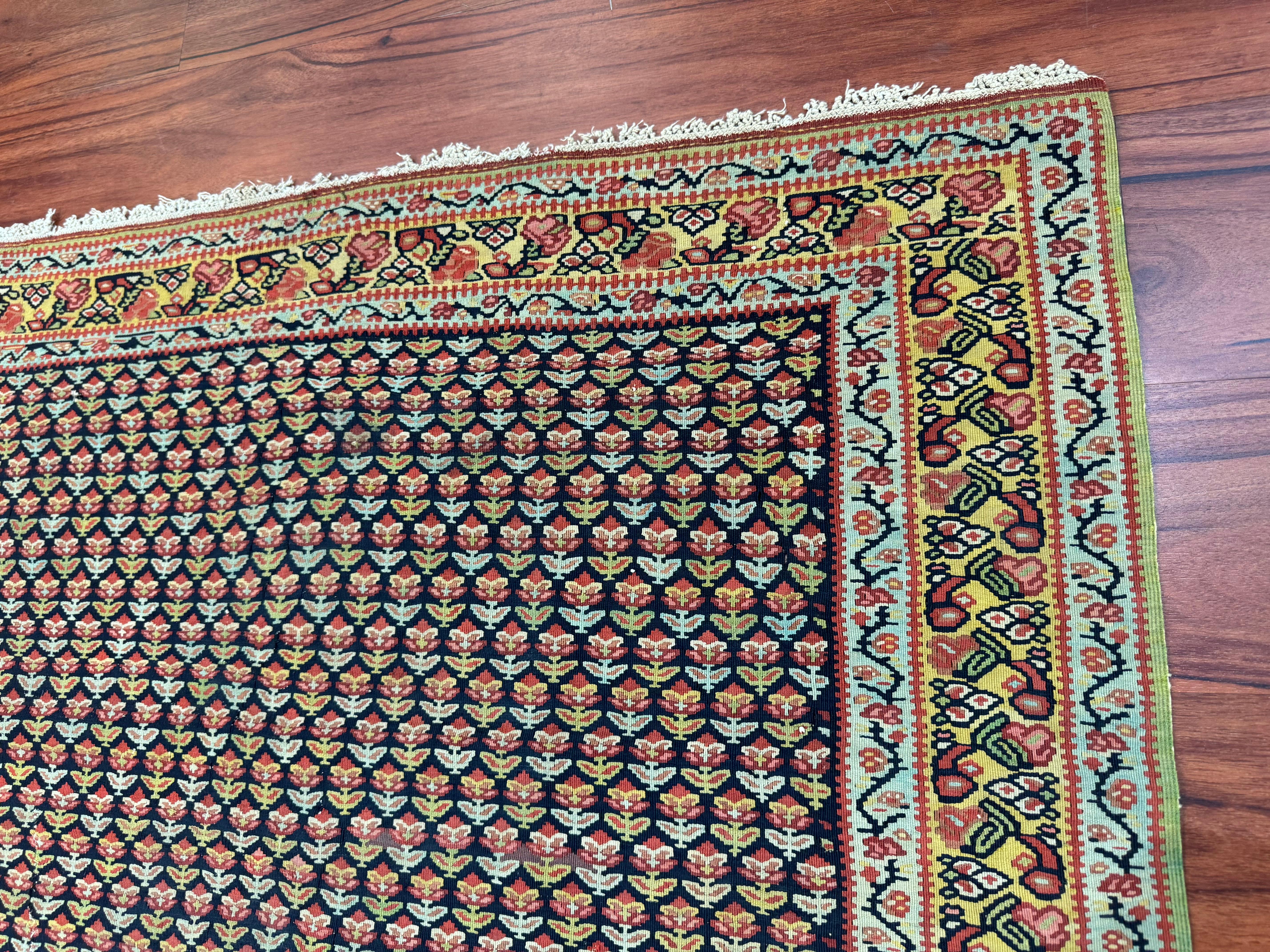 Antiker Senneh-Kilim-Teppich im Angebot 1
