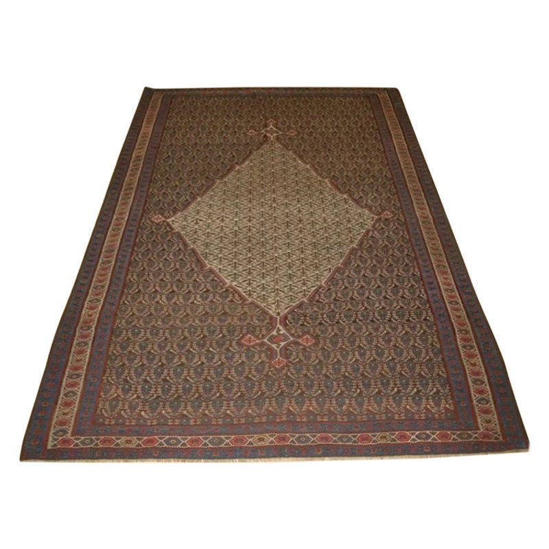 Antiker Senneh-Kelim mit traditionellem Boteh-Design, um 1900 im Angebot