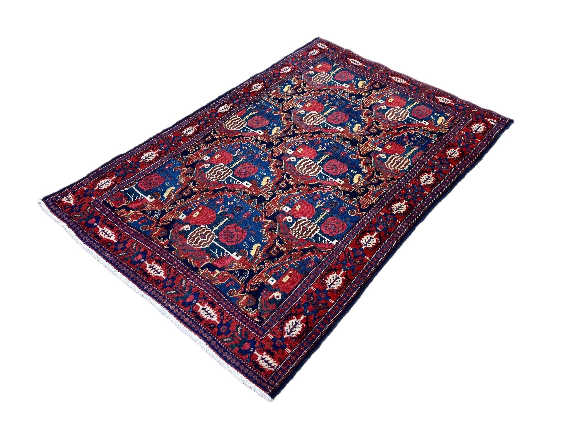 Antique Senneh Rug In Good Condition In St. Albans, GB