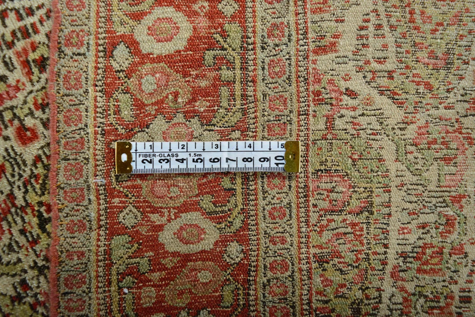 Antiker Senneh-Teppich 2,02 m x 1,36 m im Angebot 13