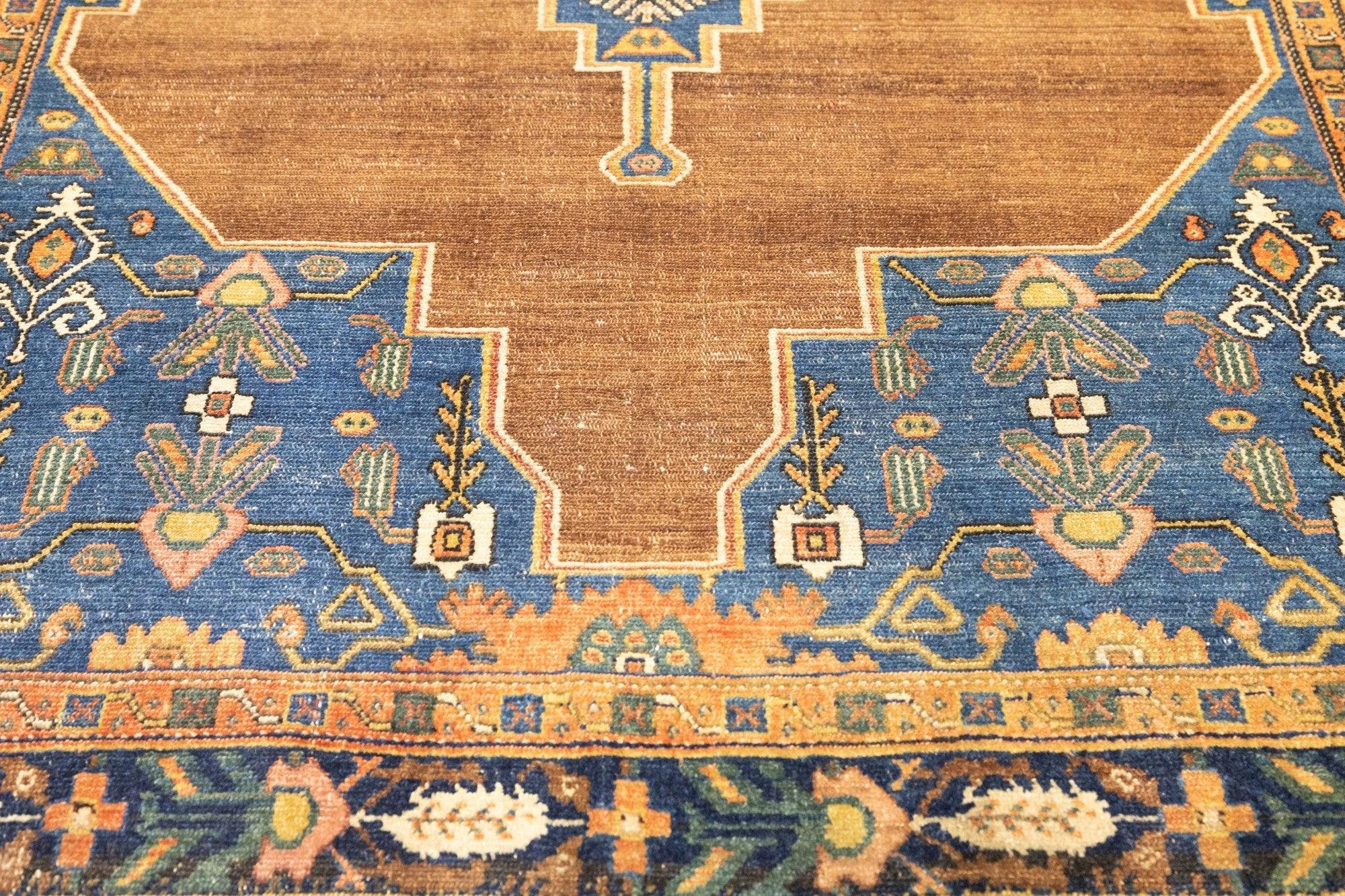 Antiker Senneh-Teppich 3'6'' x 4'8'' im Zustand „Gut“ im Angebot in New York, NY