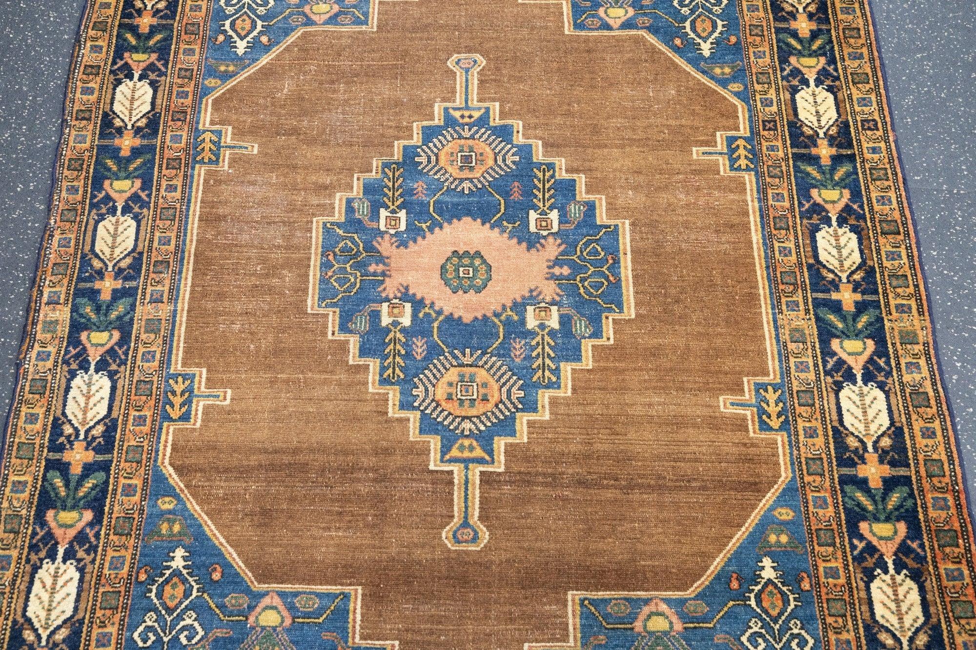 Antiker Senneh-Teppich 3'6'' x 4'8'' (19. Jahrhundert) im Angebot