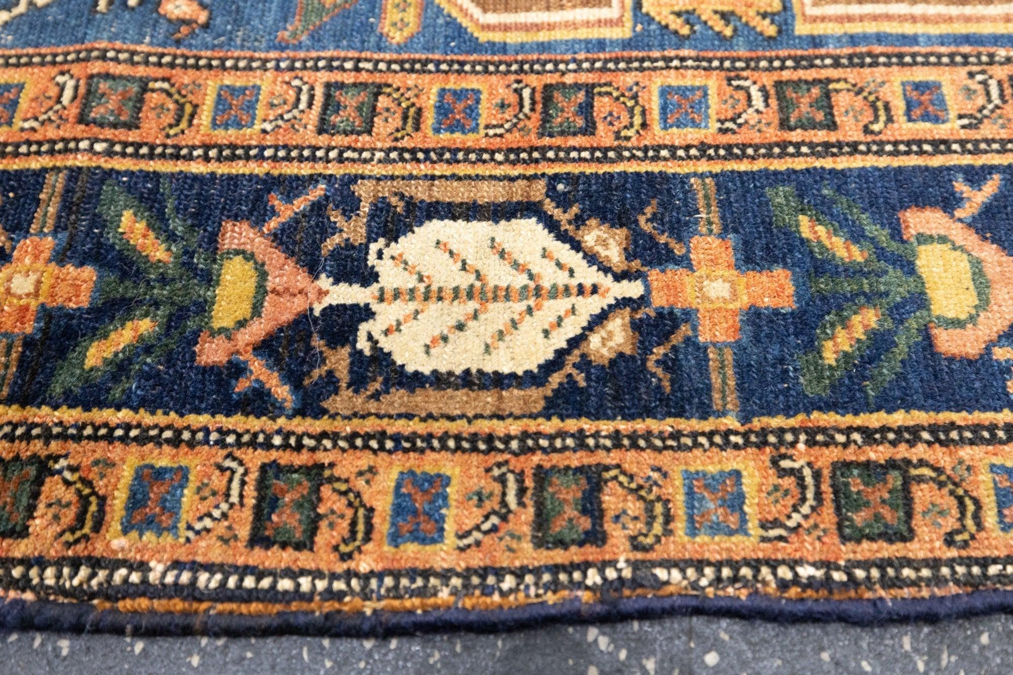Antiker Senneh-Teppich 3'6'' x 4'8'' (Wolle) im Angebot