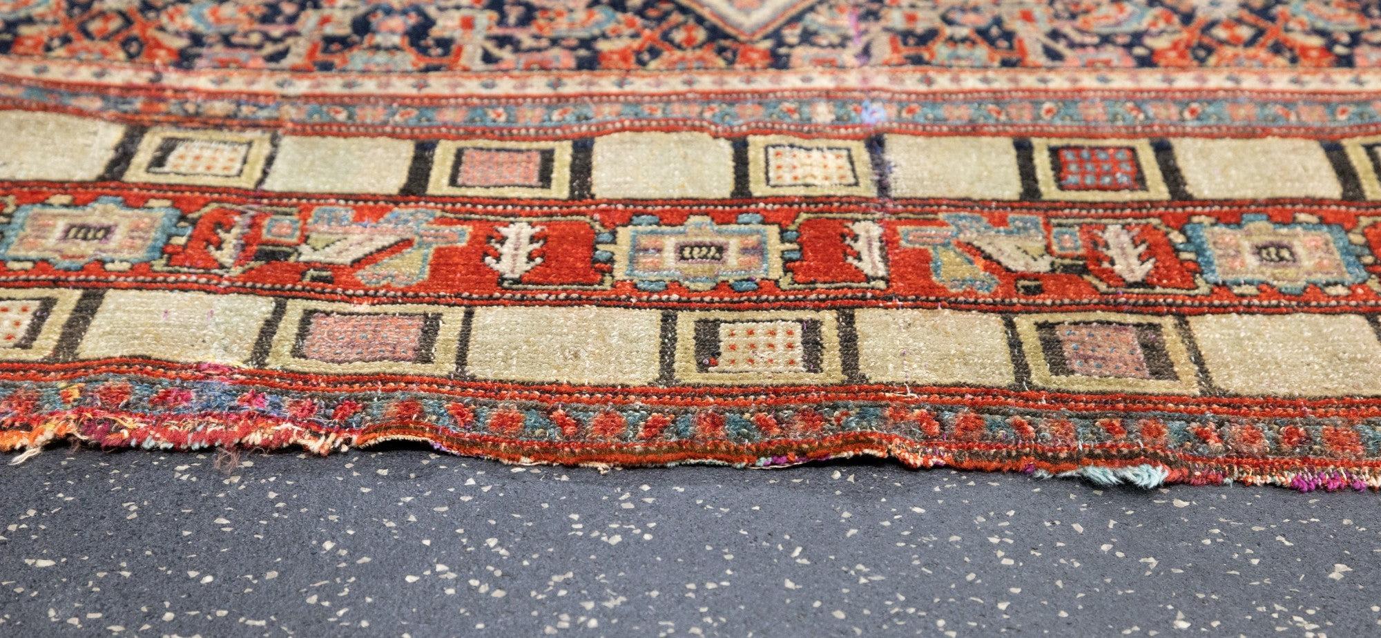 XIXe siècle Tapis Senneh antique 4'4'' x 5'6'' en vente