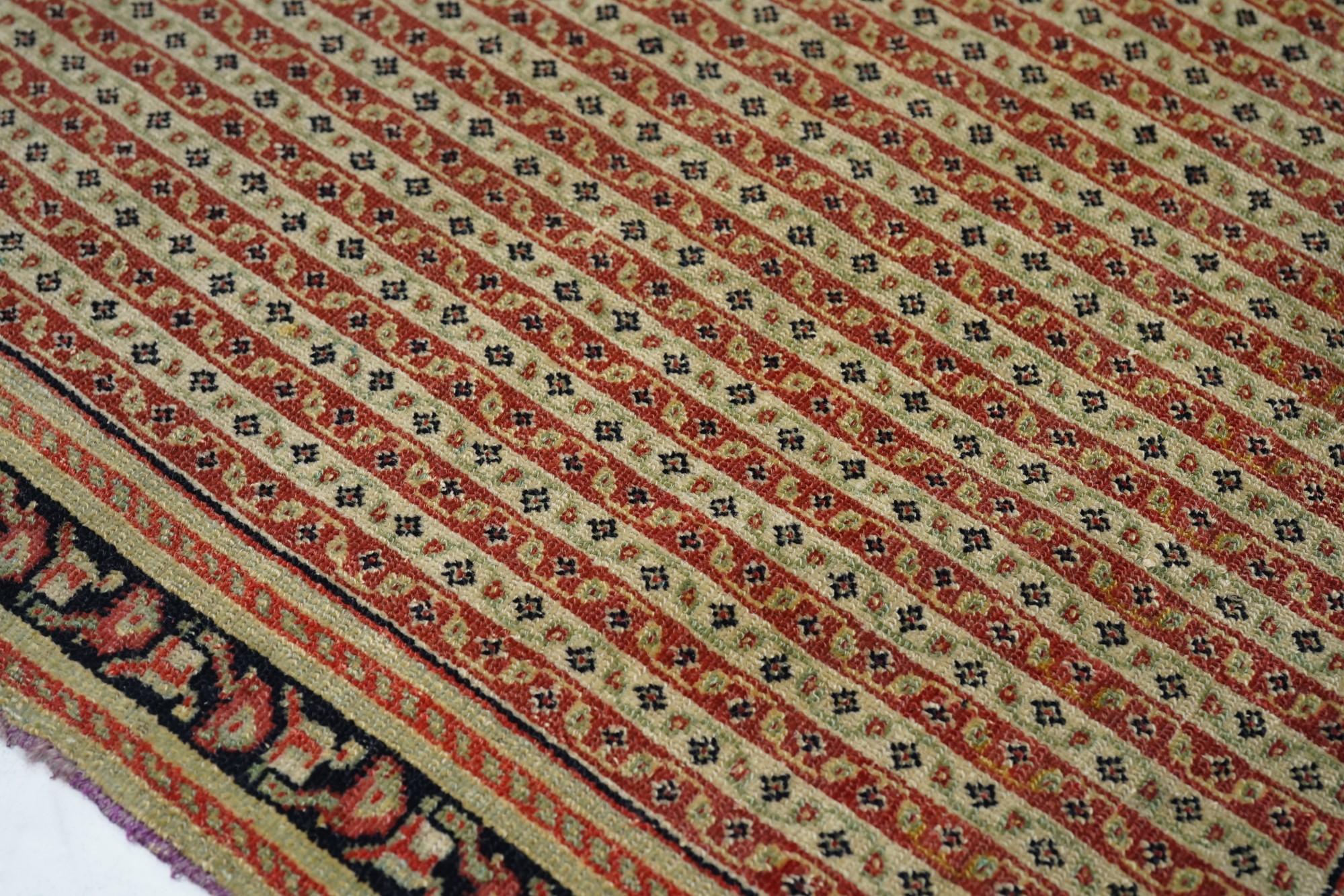 Antique Senneh Rug In Good Condition For Sale In New York, NY