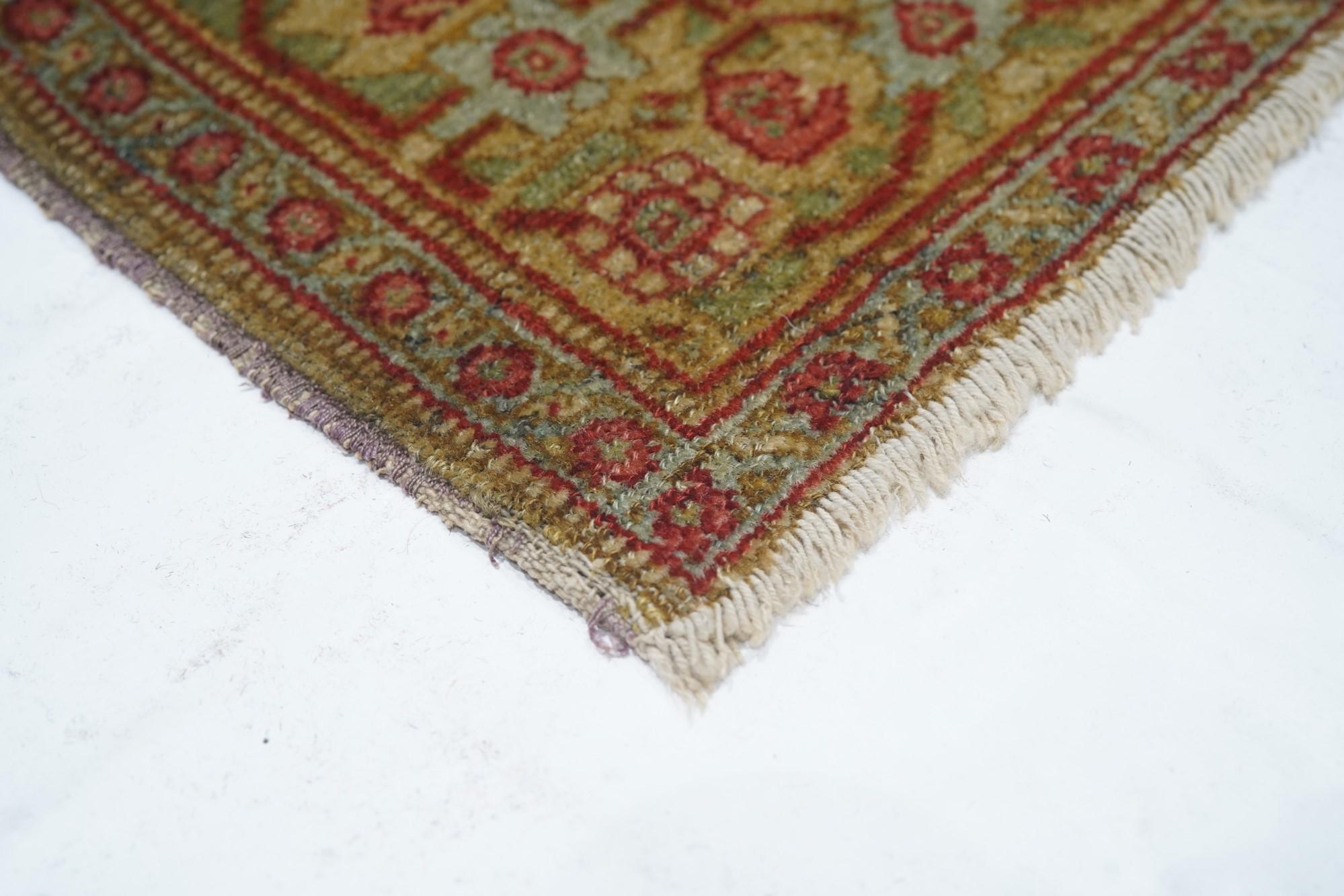 Antiker Senneh-Teppich (Asiatisch) im Angebot